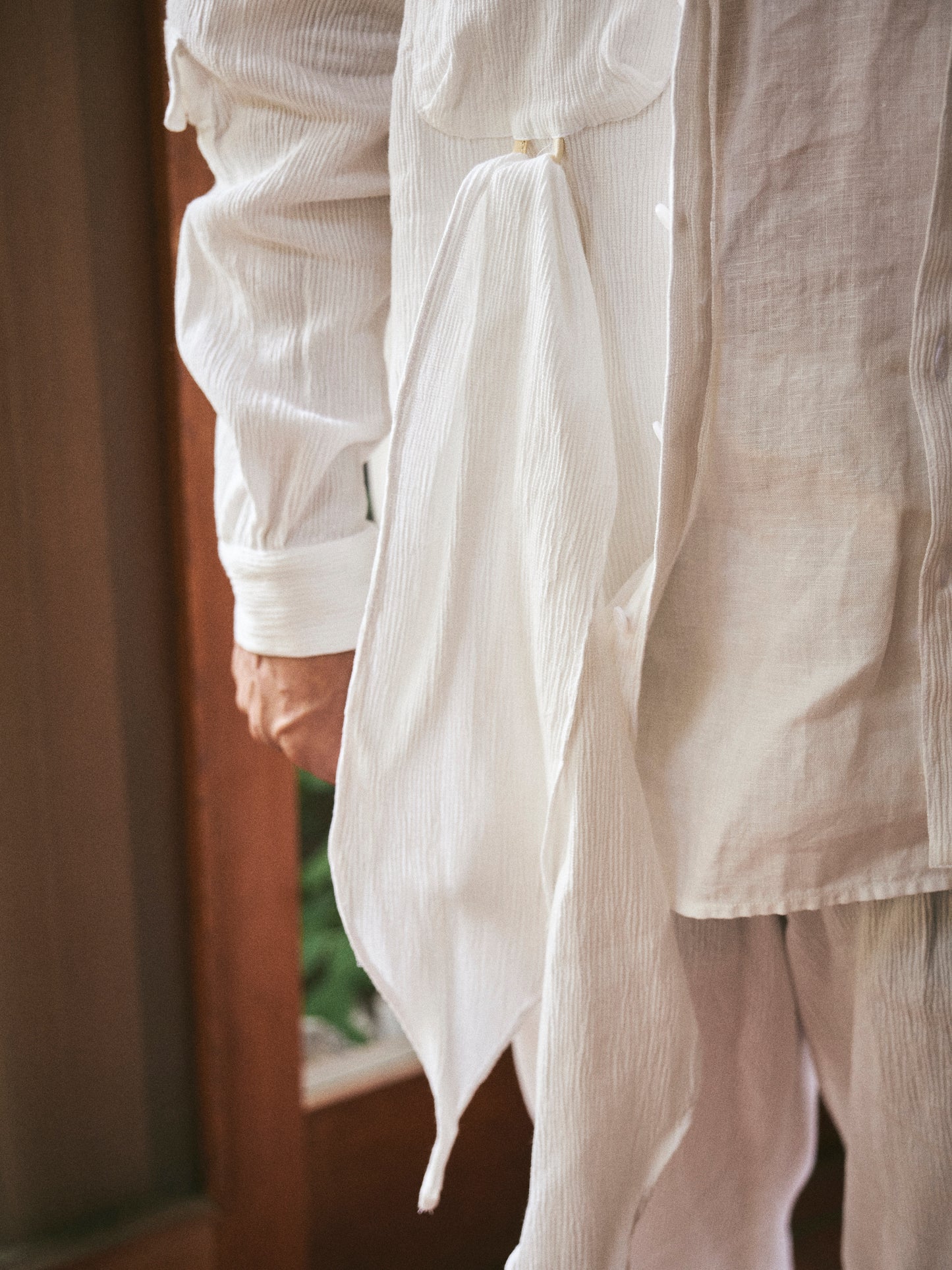 "eatable of many orders" / Celebration Scarf Shirts / off white