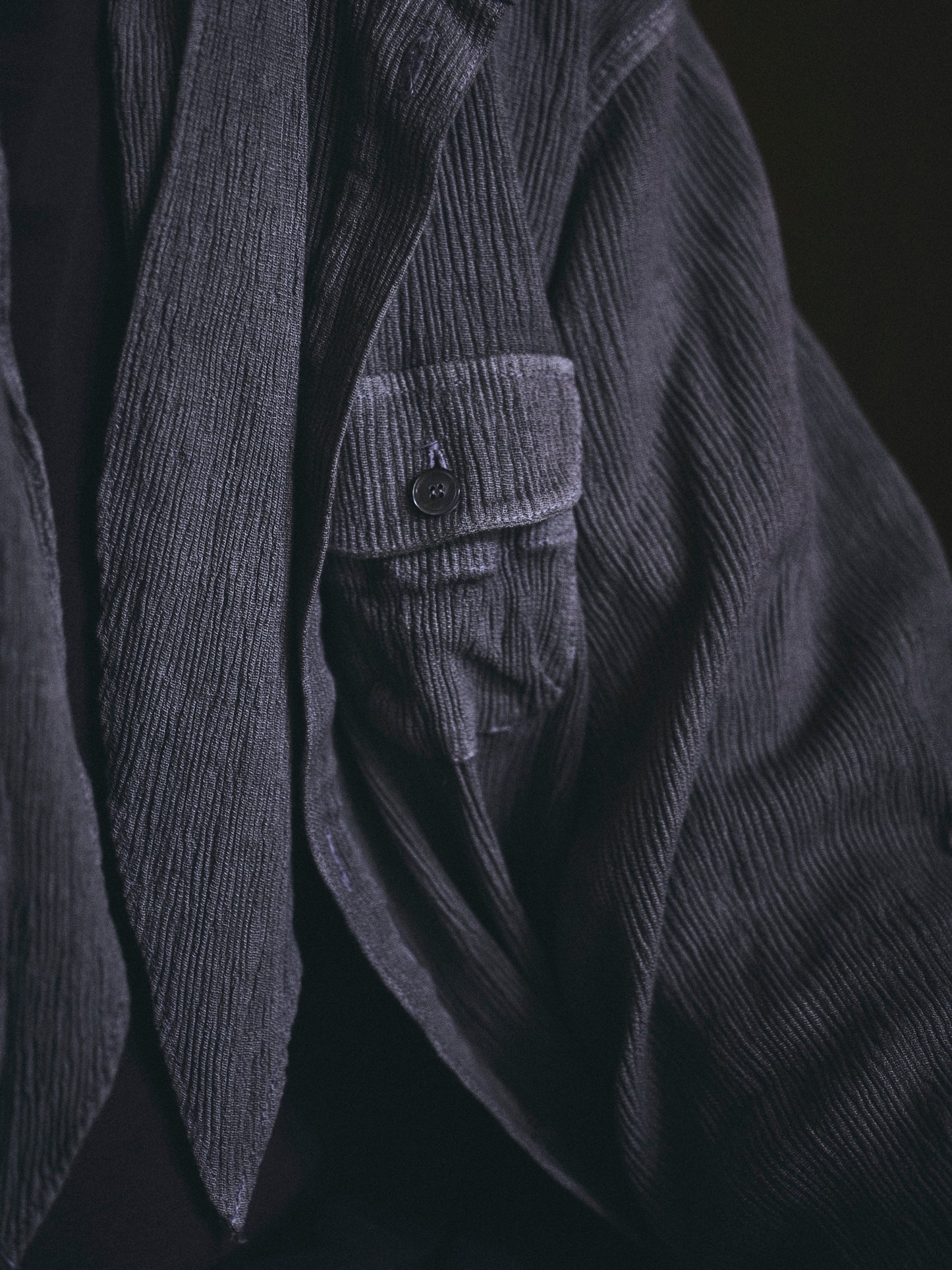 "eatable of many orders" / Celebration Scarf Shirts / charcoal