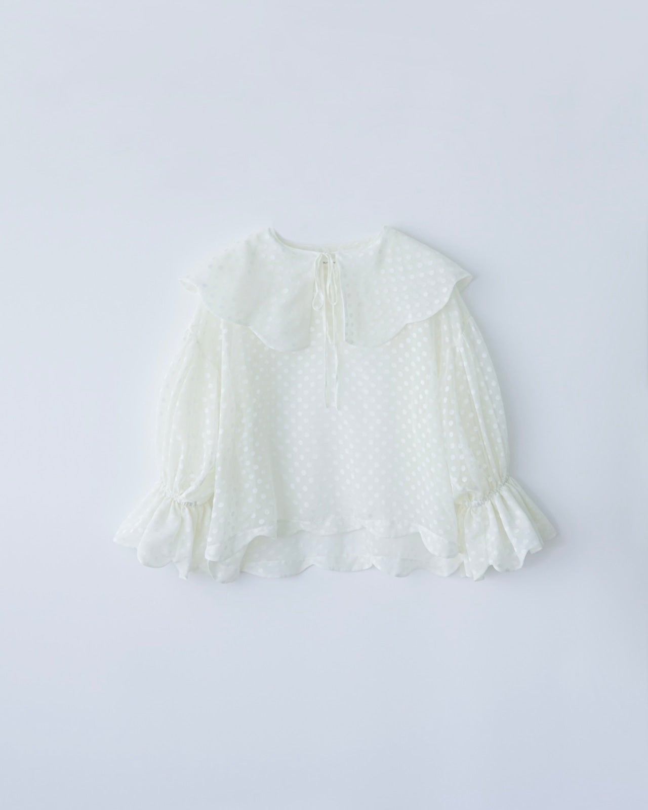 natsumi osawa/dot scalloped blouse #white