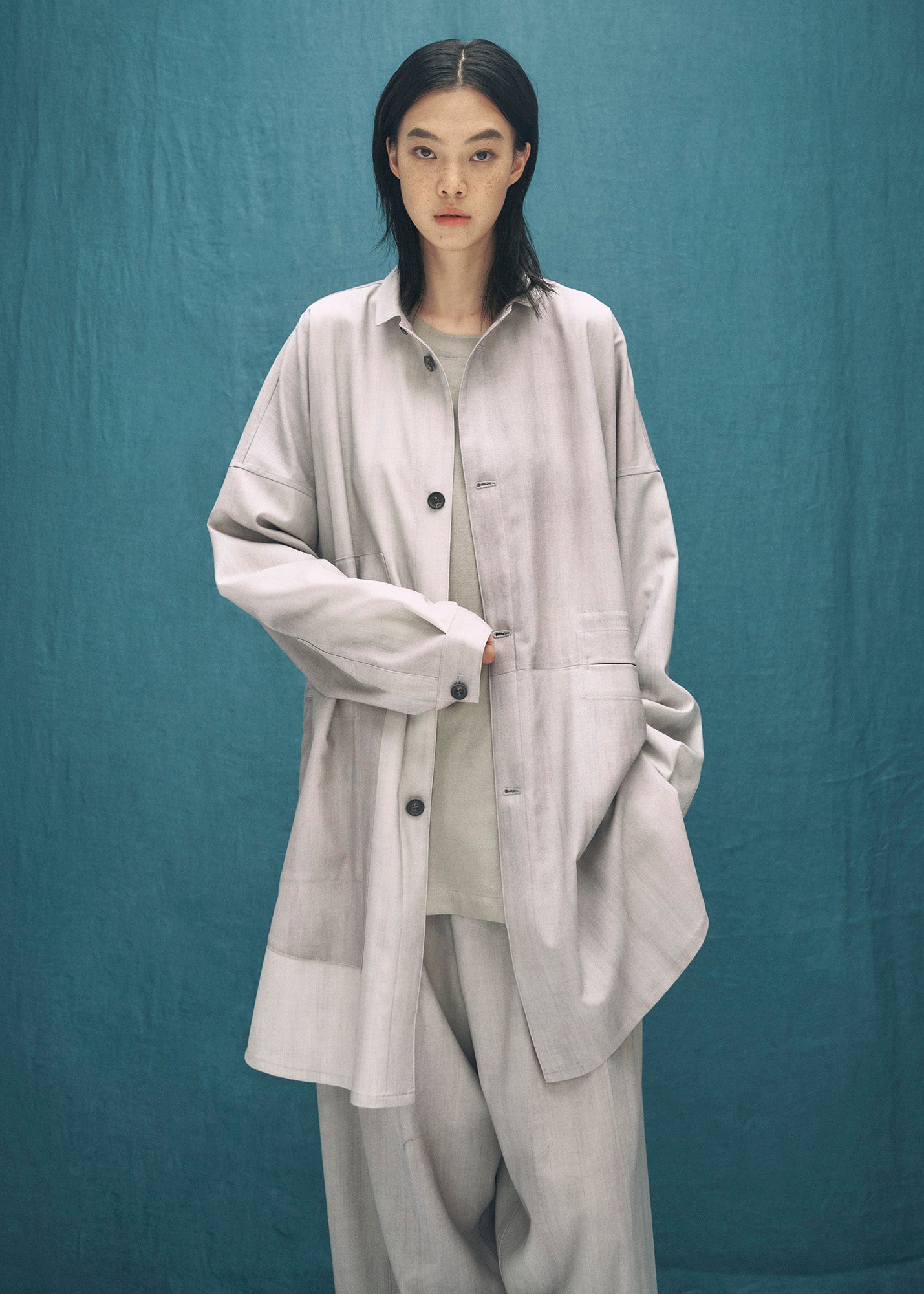 Uneven Dyed Pasted Cloth Shirt Coat / gray-white