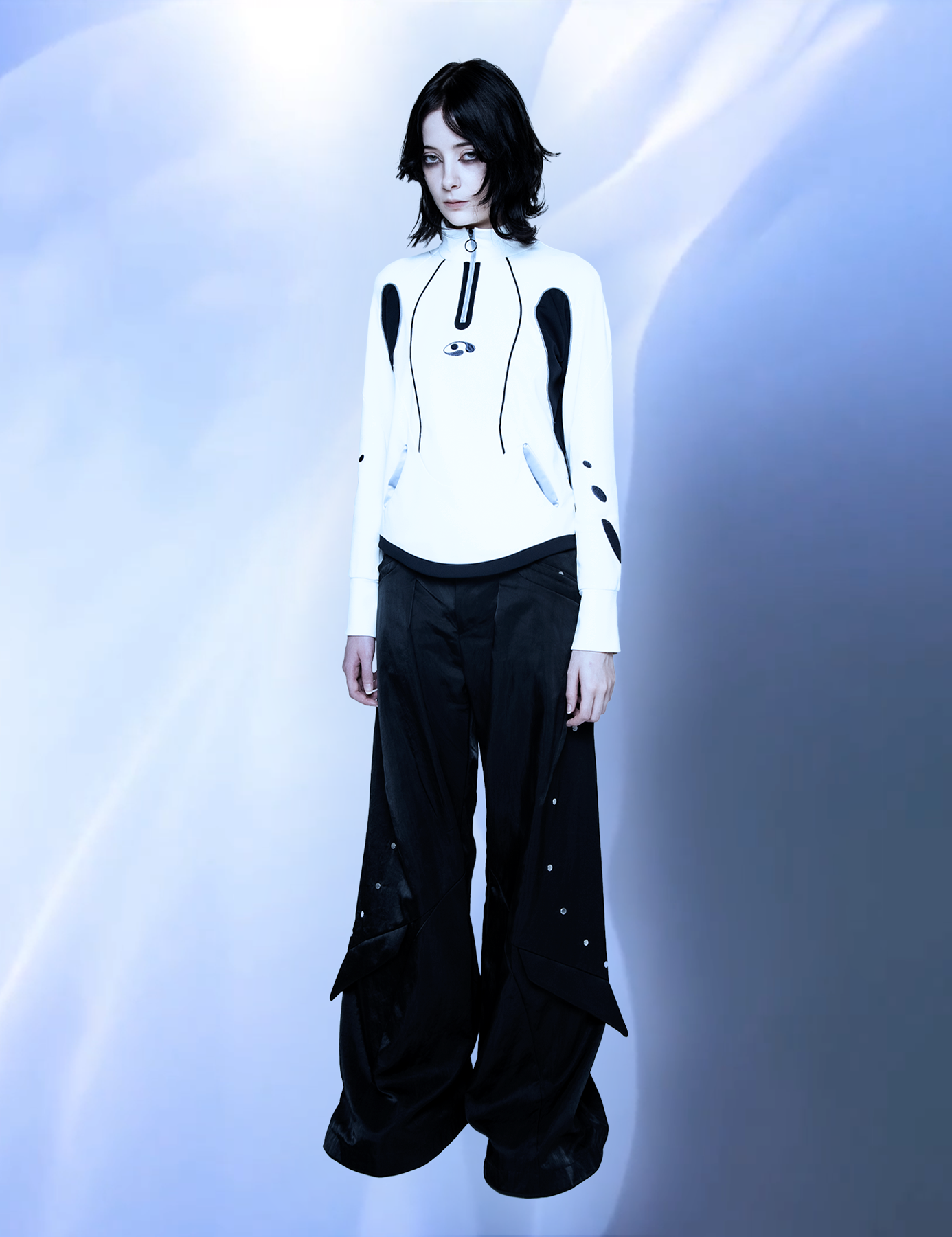Wing Cargo Trousers / silky black