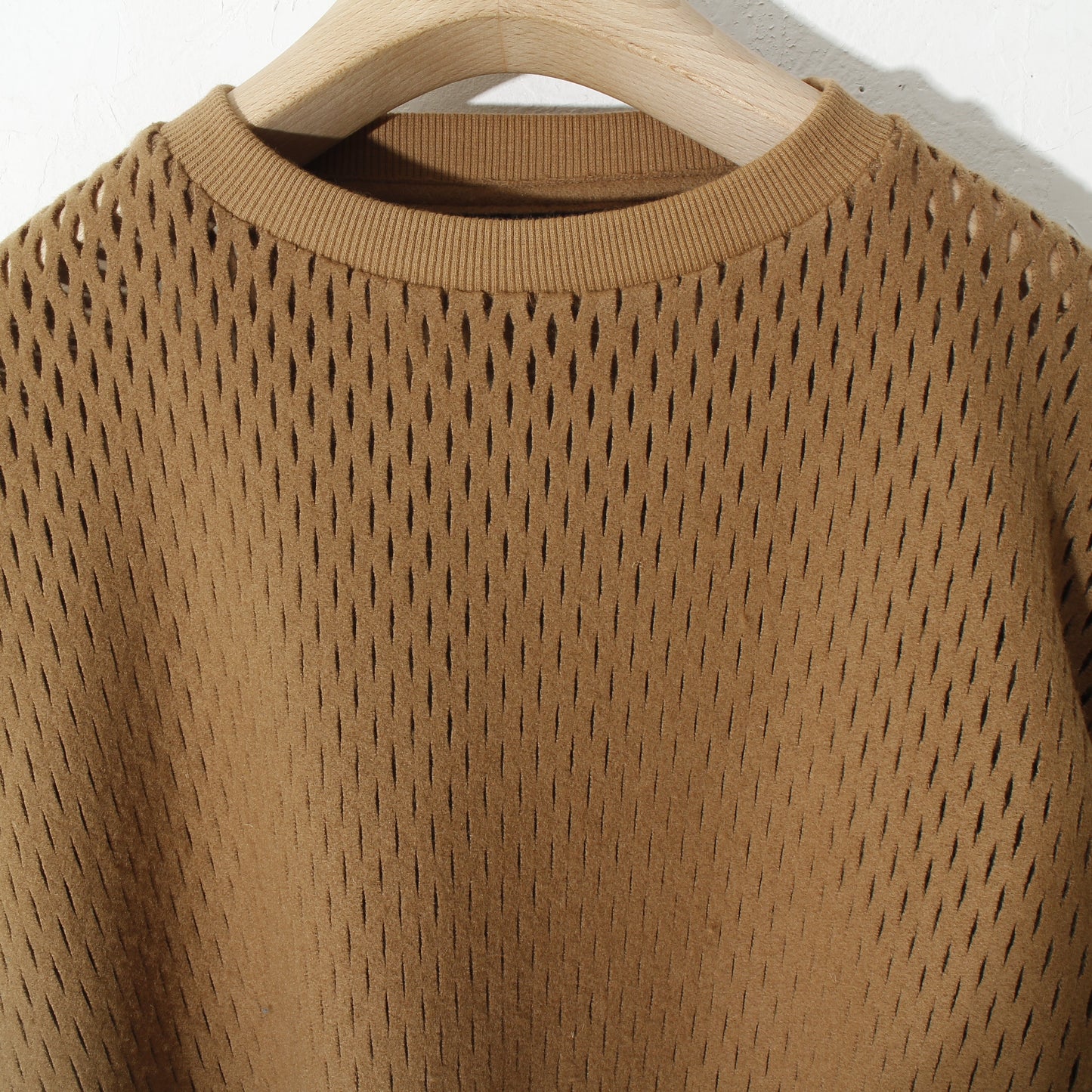 slited melton sweater / camel