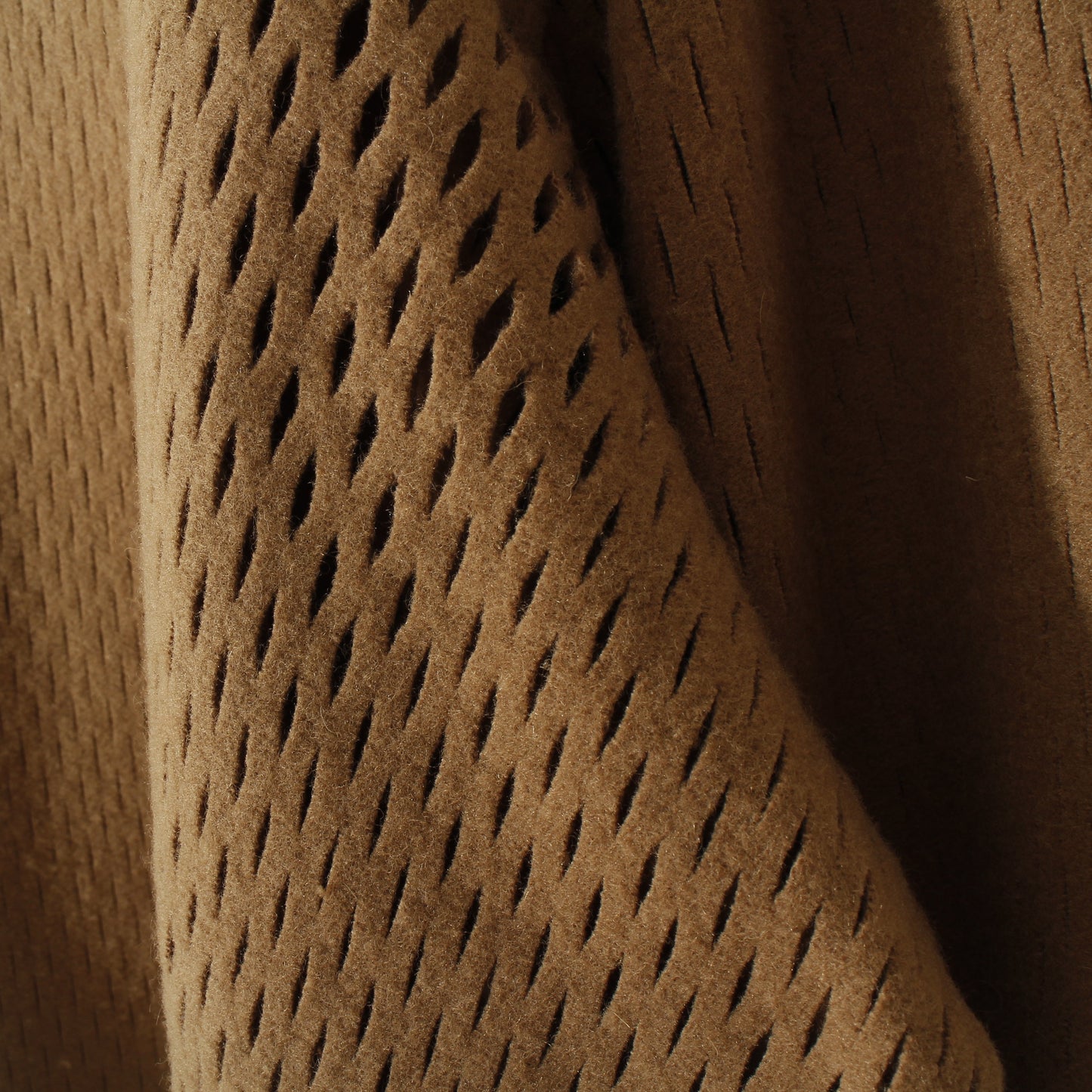 slited melton sweater / camel