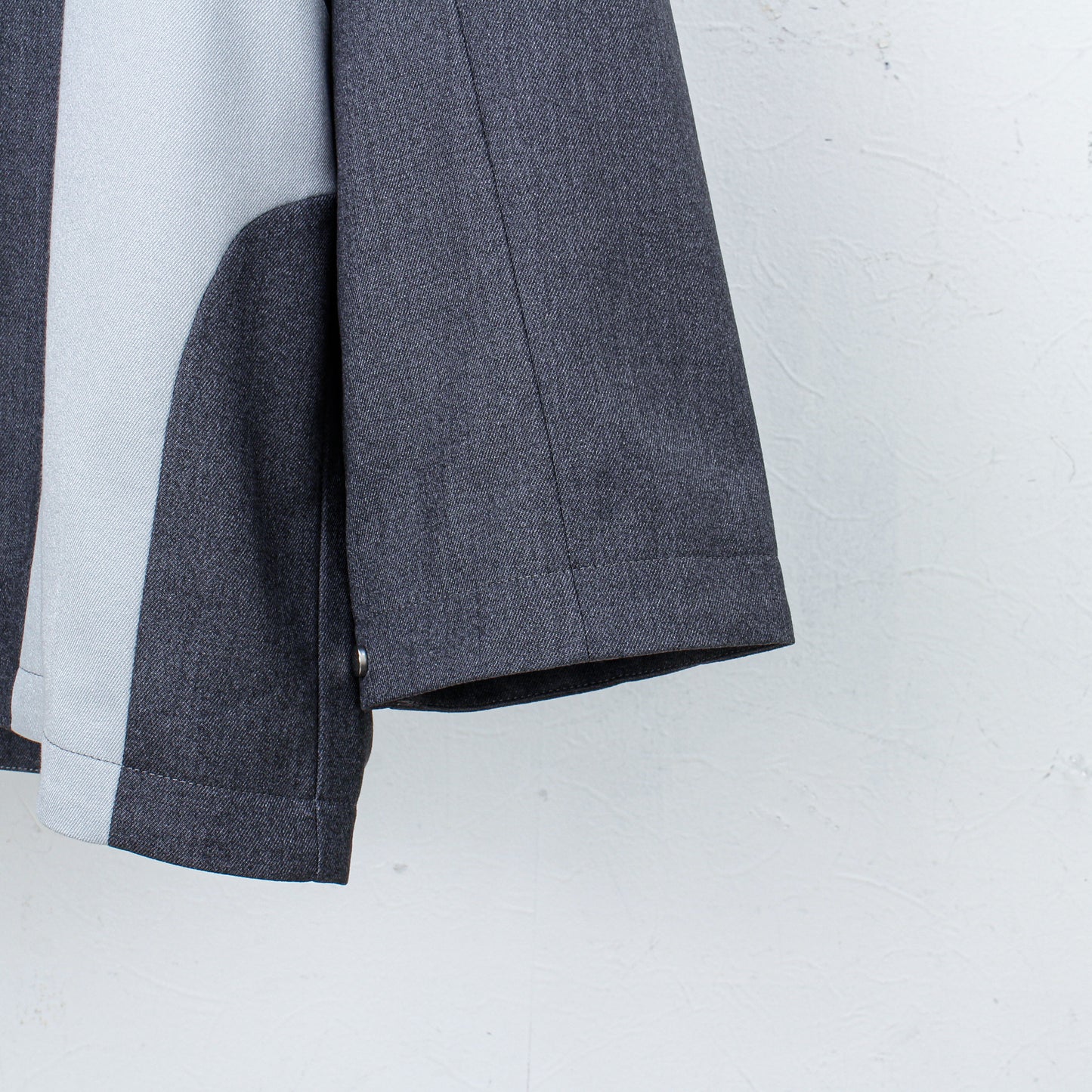 calm parka / shadow gray