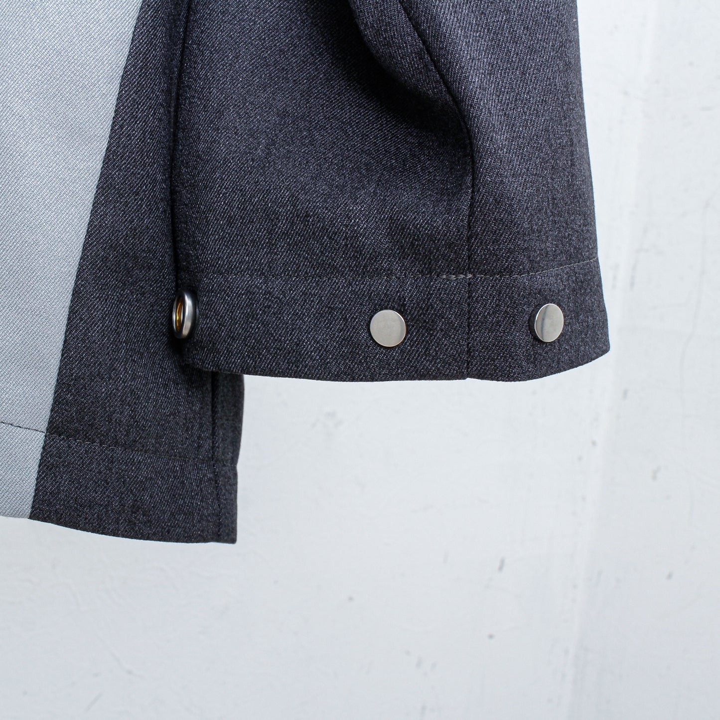 calm parka / shadow gray
