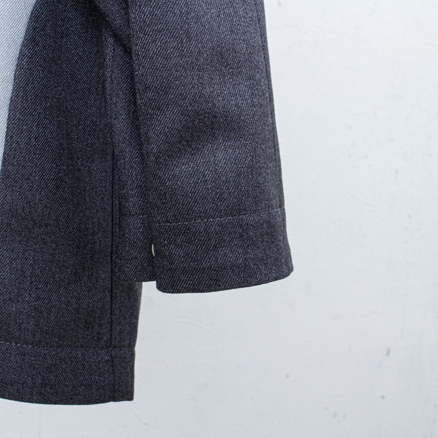 calm parka / shadow gray