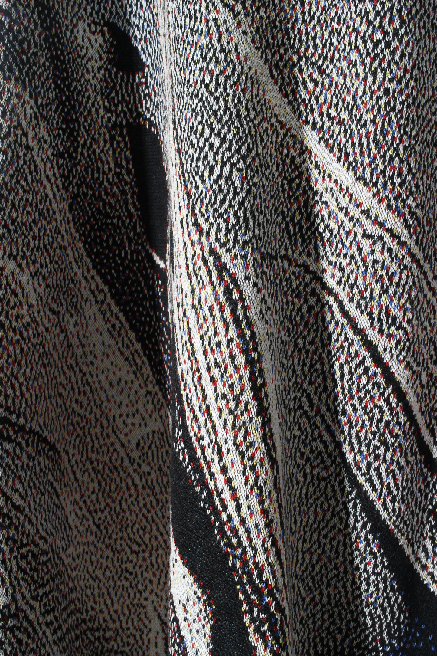 weld_knit_sweater / silver