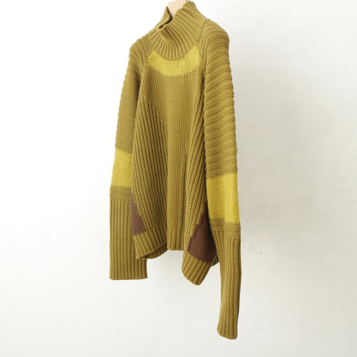 SOV_Knit_Sweater / yellow
