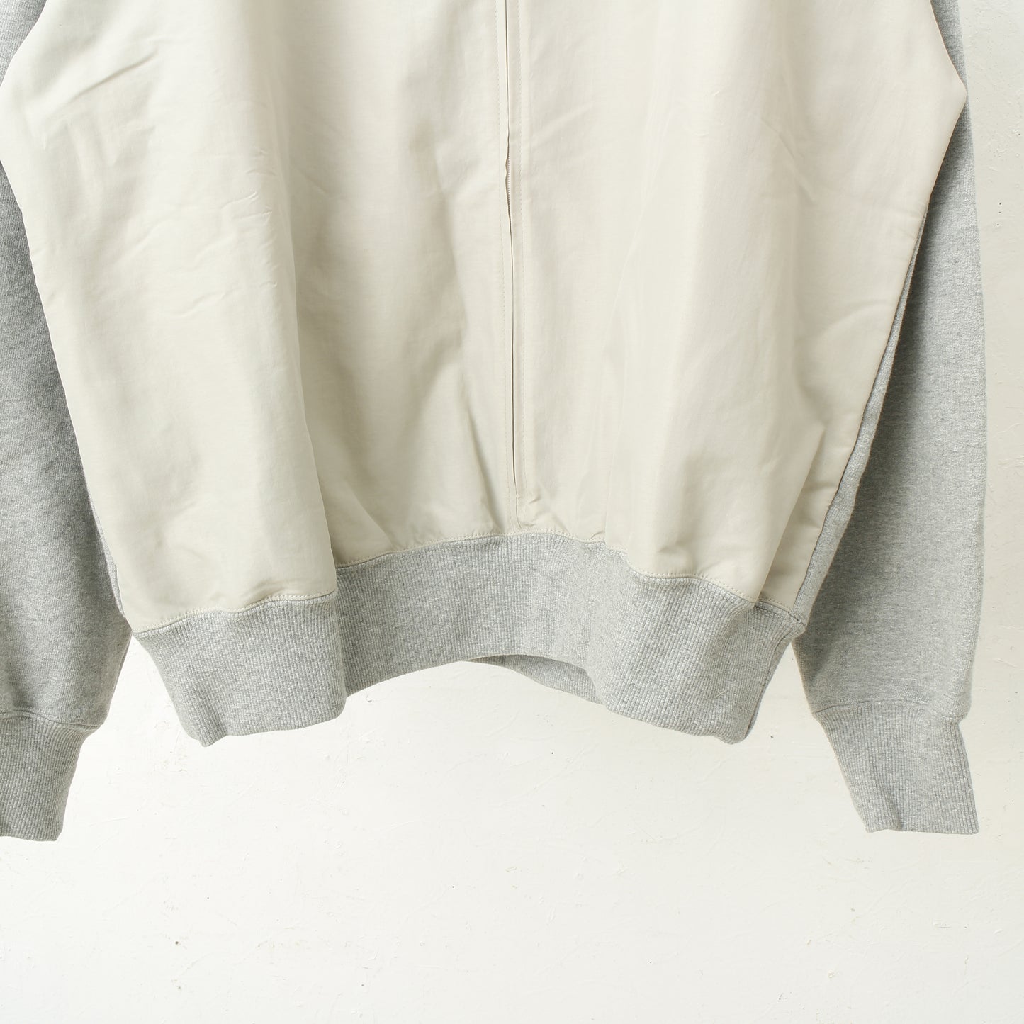 ABRA SWEAT / gray