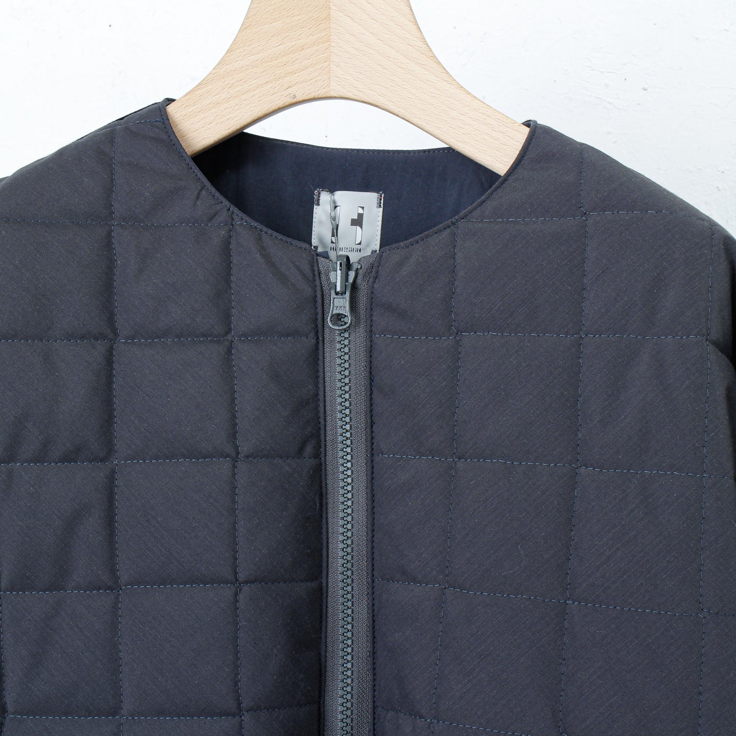 HIDESIGN / Security Reversible Jacket for Device