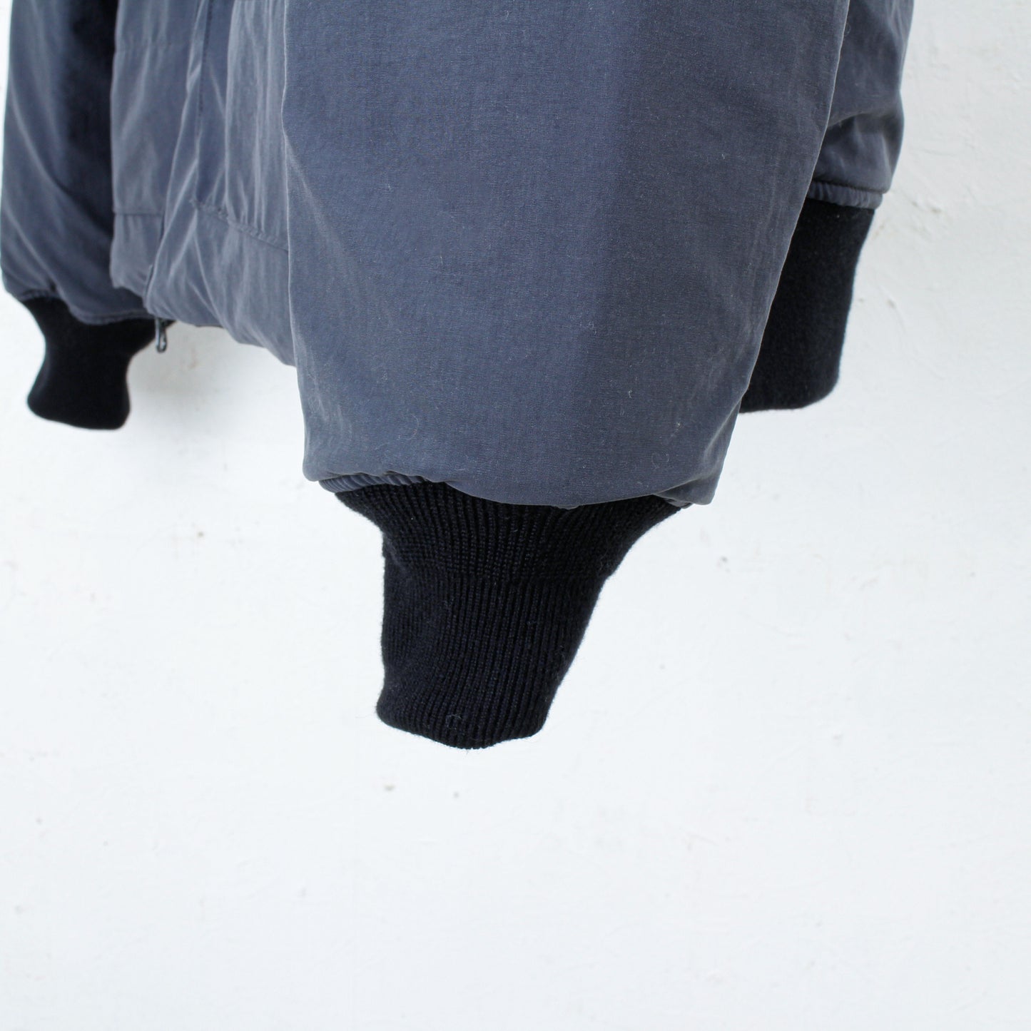 HIDESIGN / Security Reversible Jacket for Device