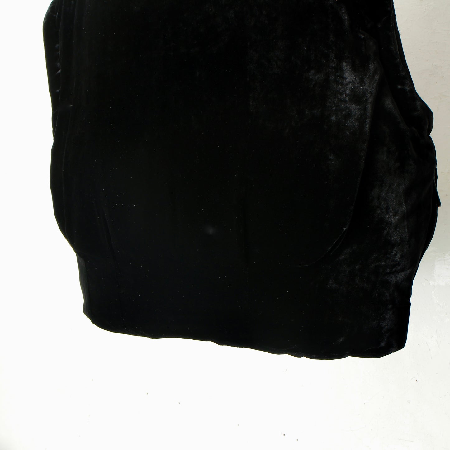VELVET PUFFER JACKET / BLACK