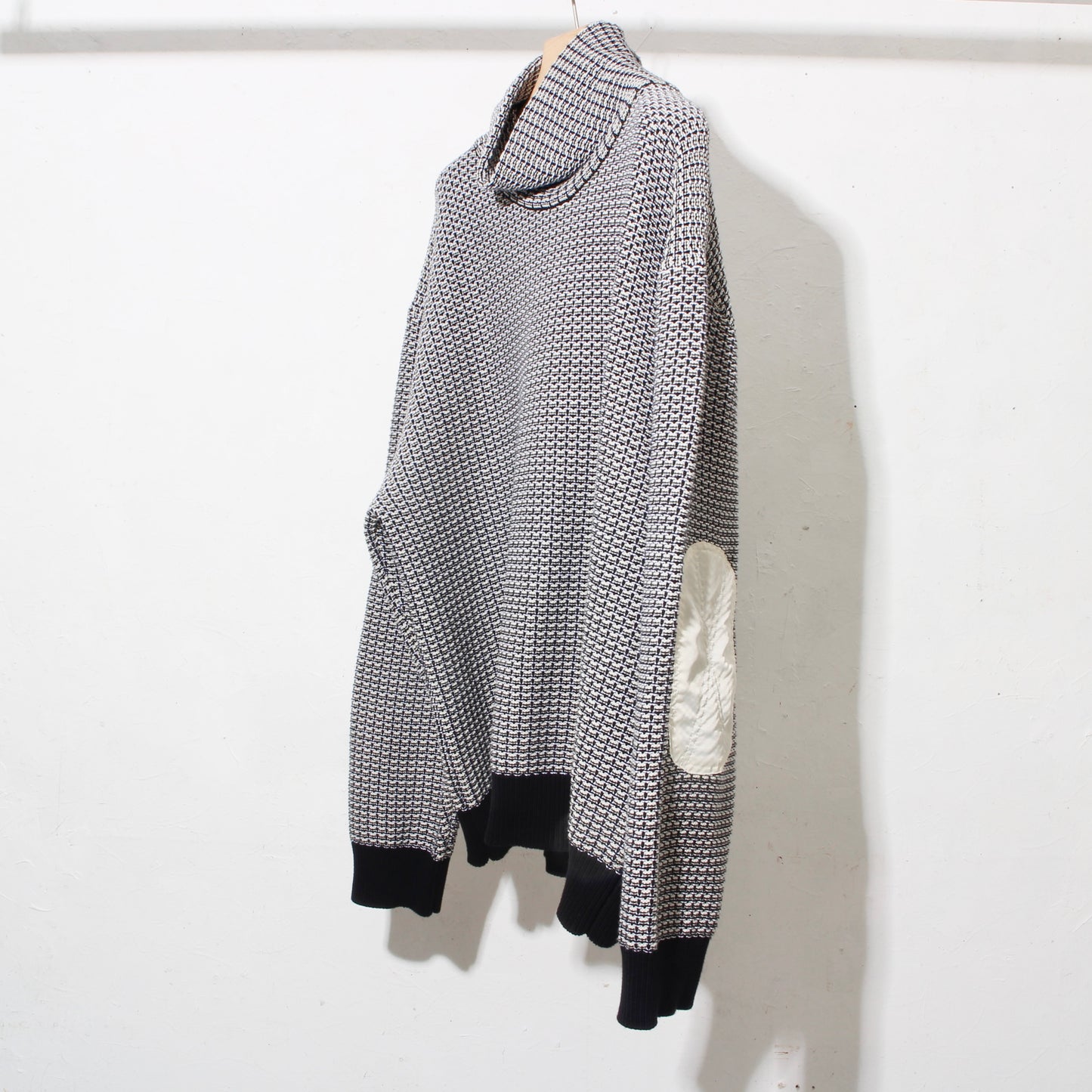 MIX KNIT SWEATER / grey