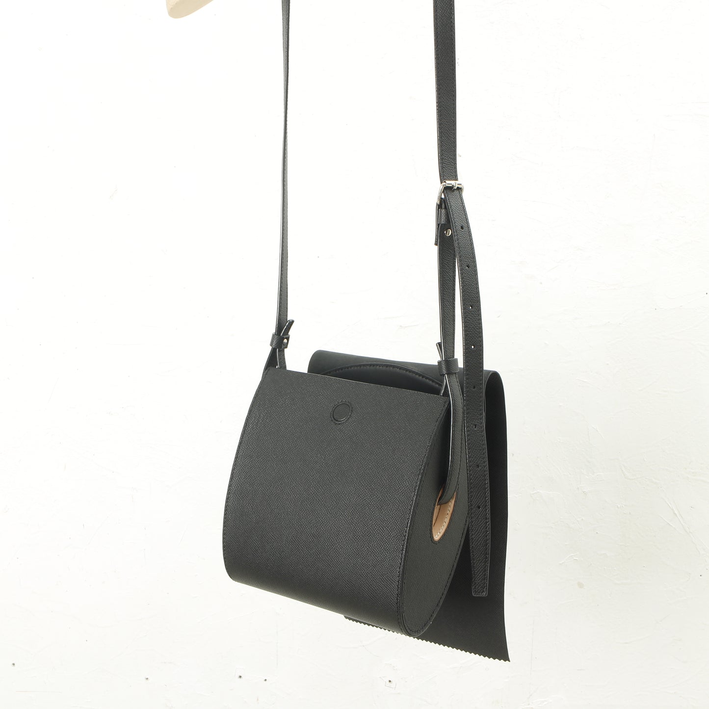 roll paper bag / black