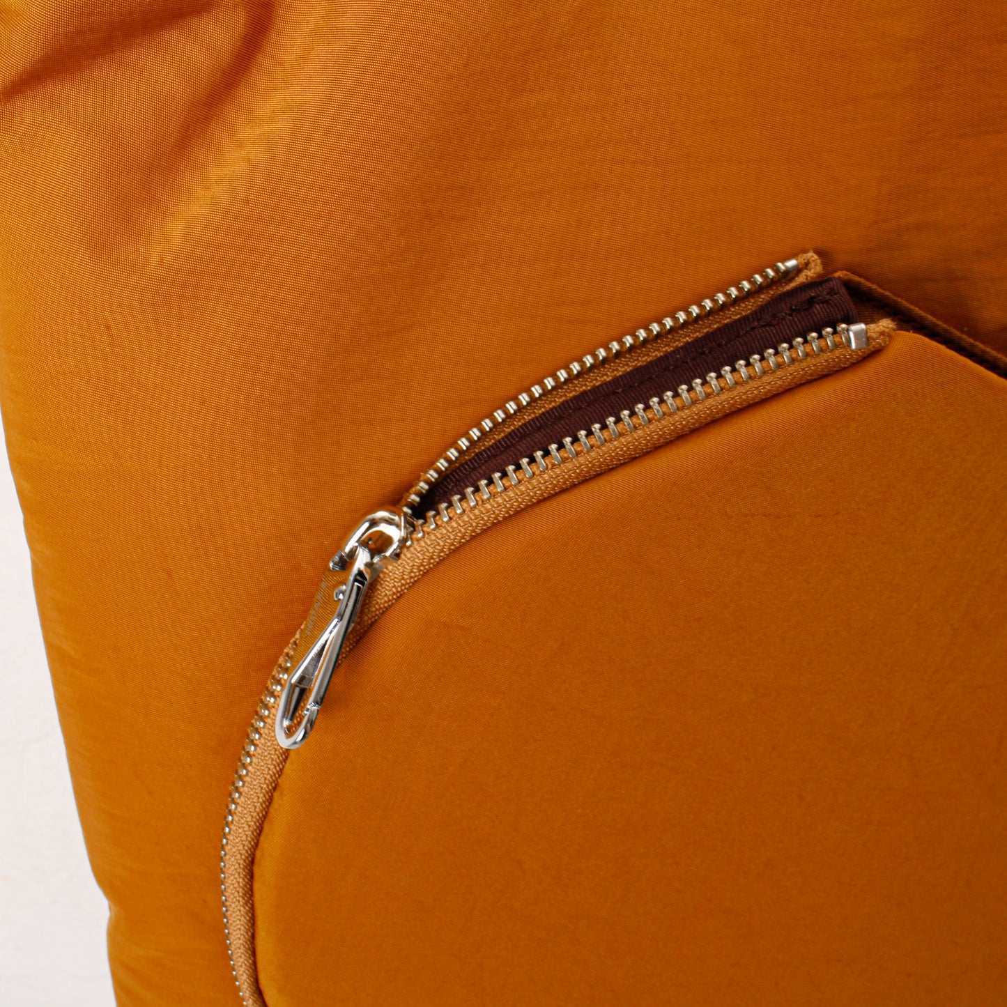 PING-PONG PADDED TOTE / CAMEL