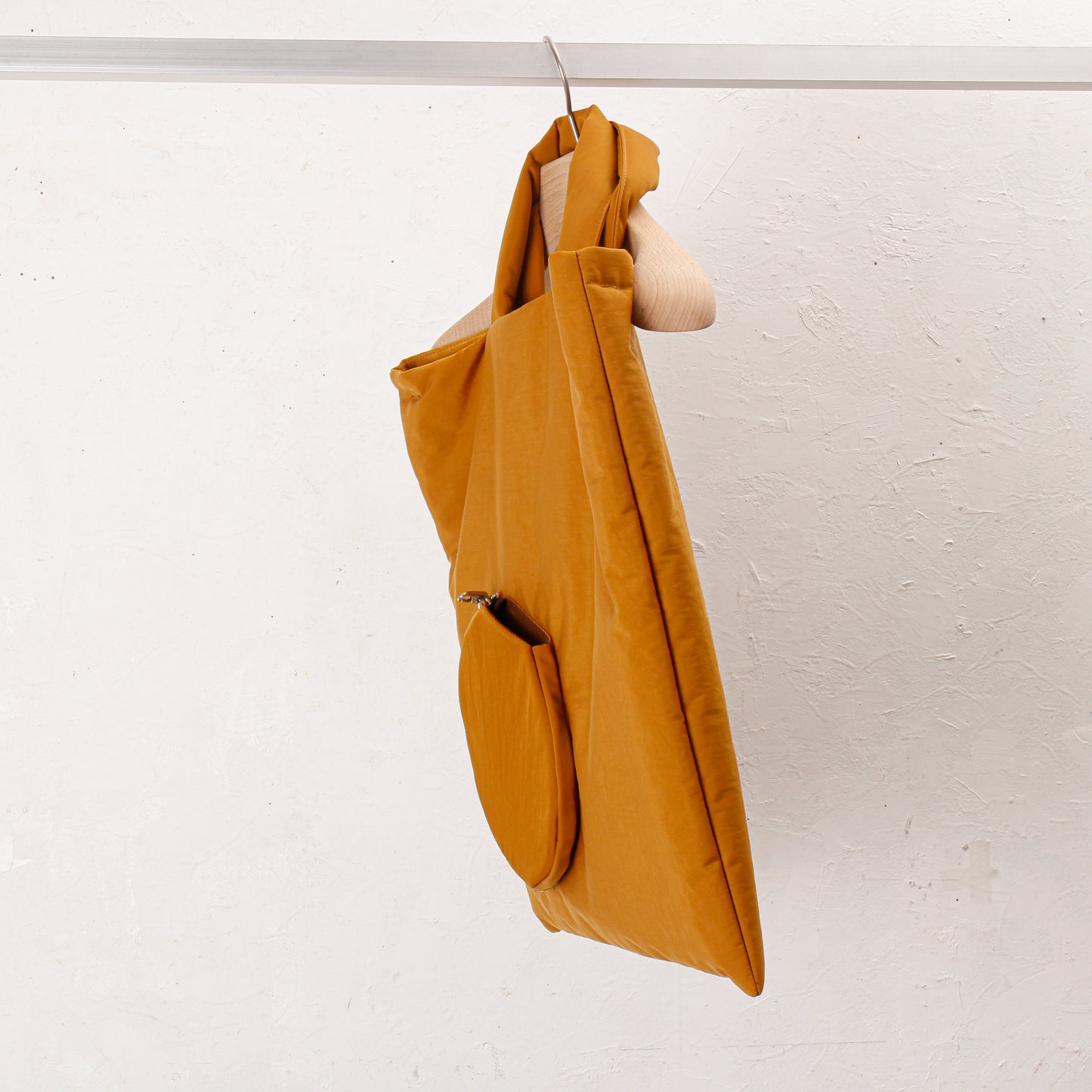 PING-PONG PADDED TOTE / CAMEL