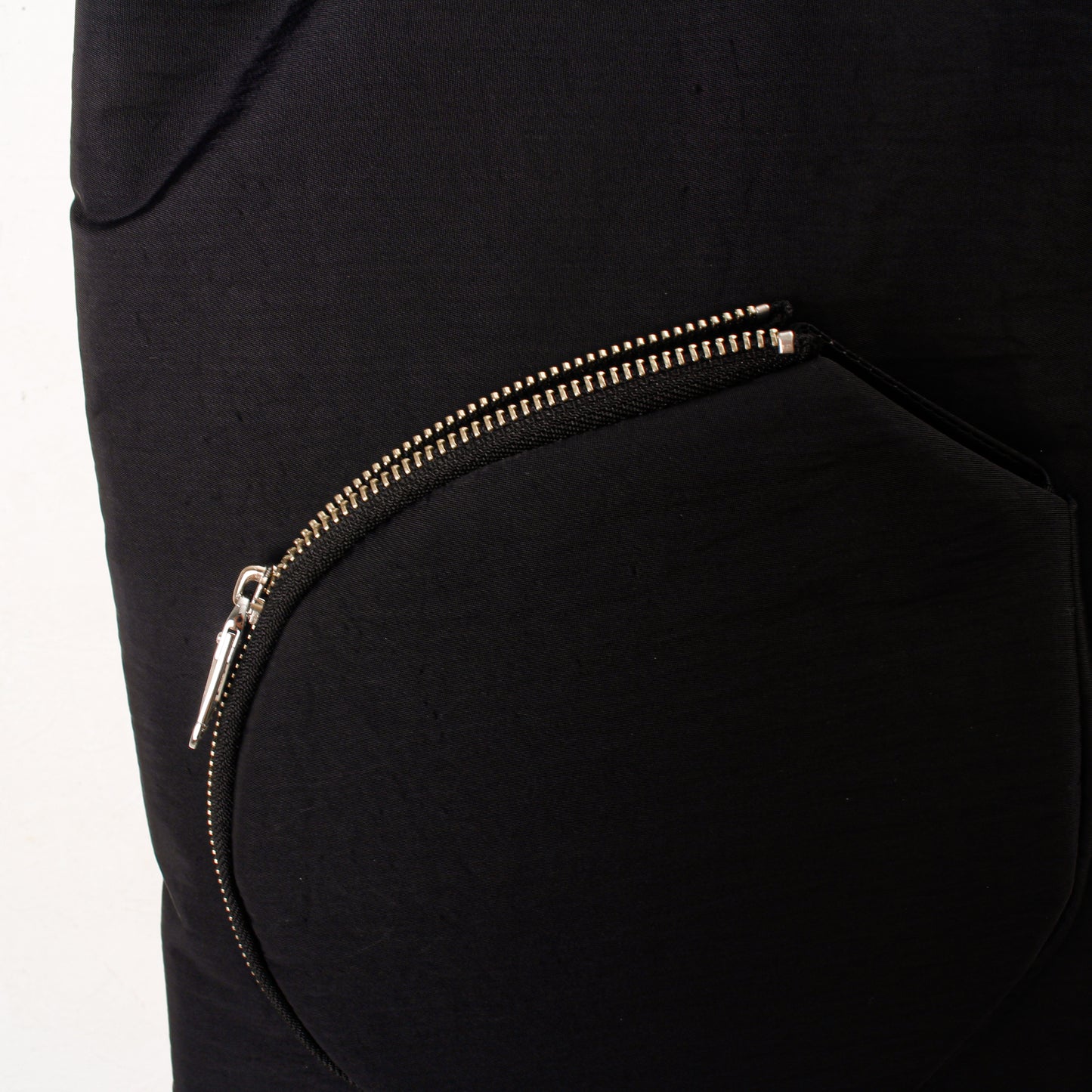 PING-PONG PADDED TOTE / black