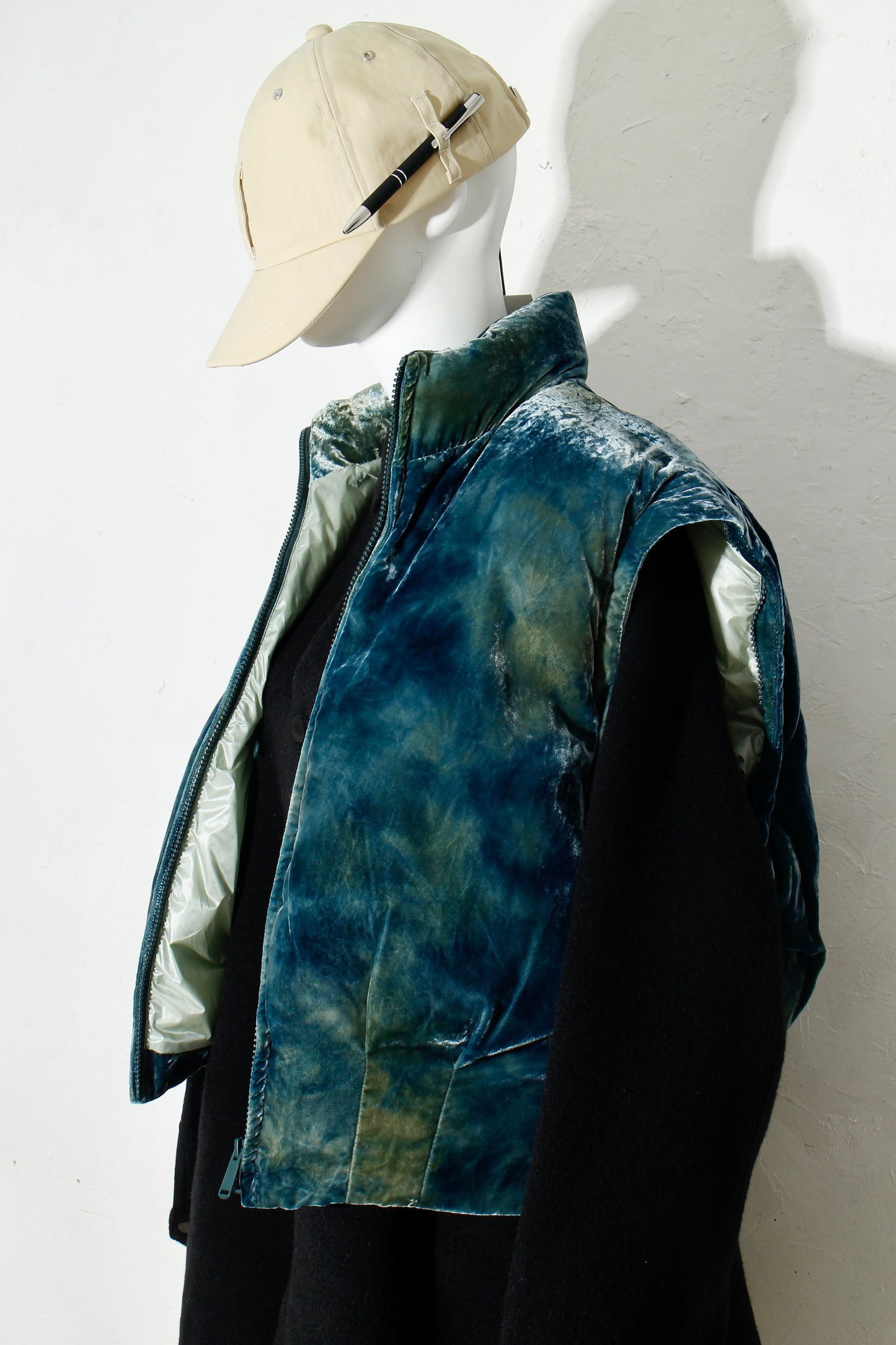 VELVET PUFFER JACKET / EMERALD