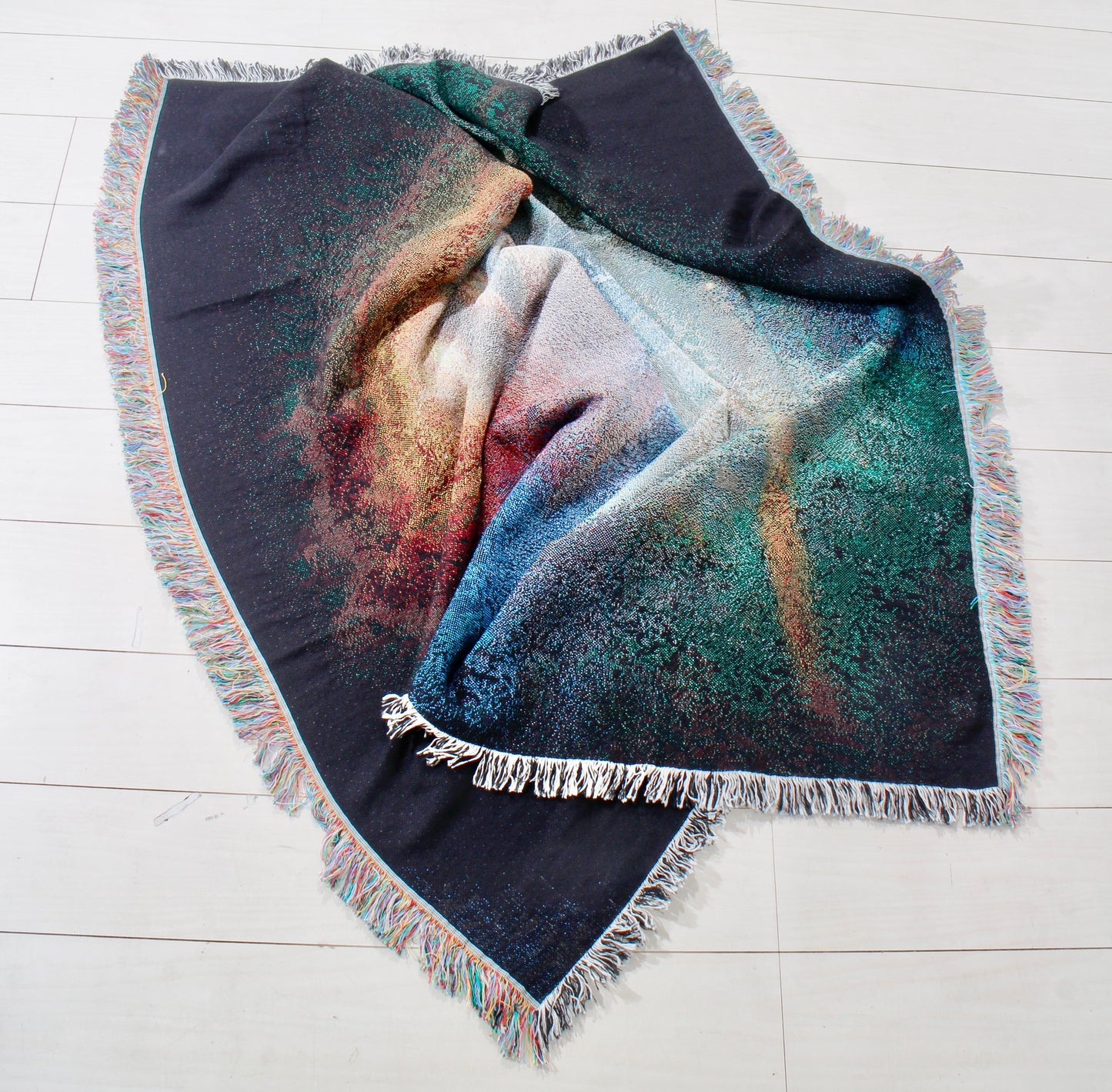 Jacquard Tapwstry / winker