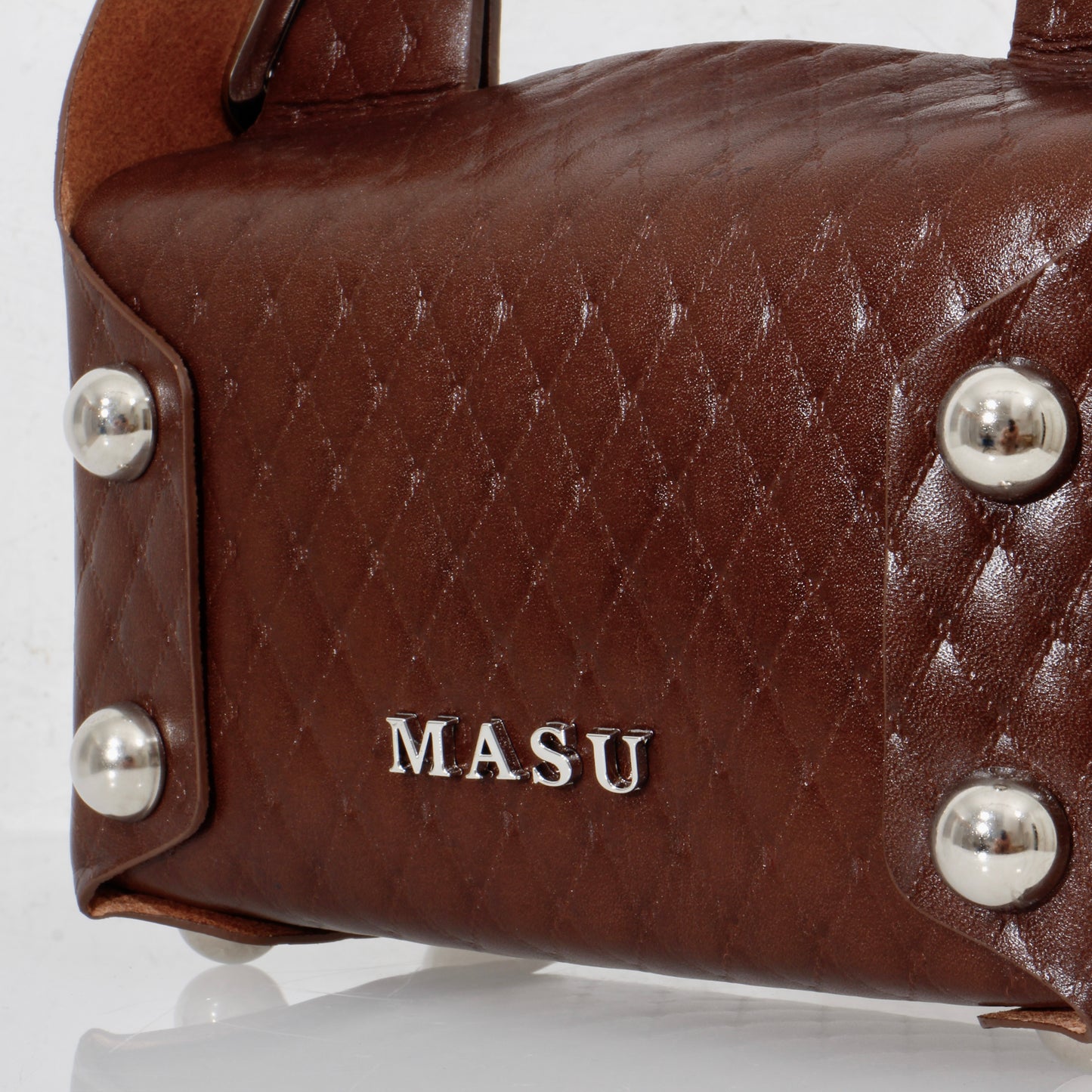 LEATHER CAKE BAG / brown