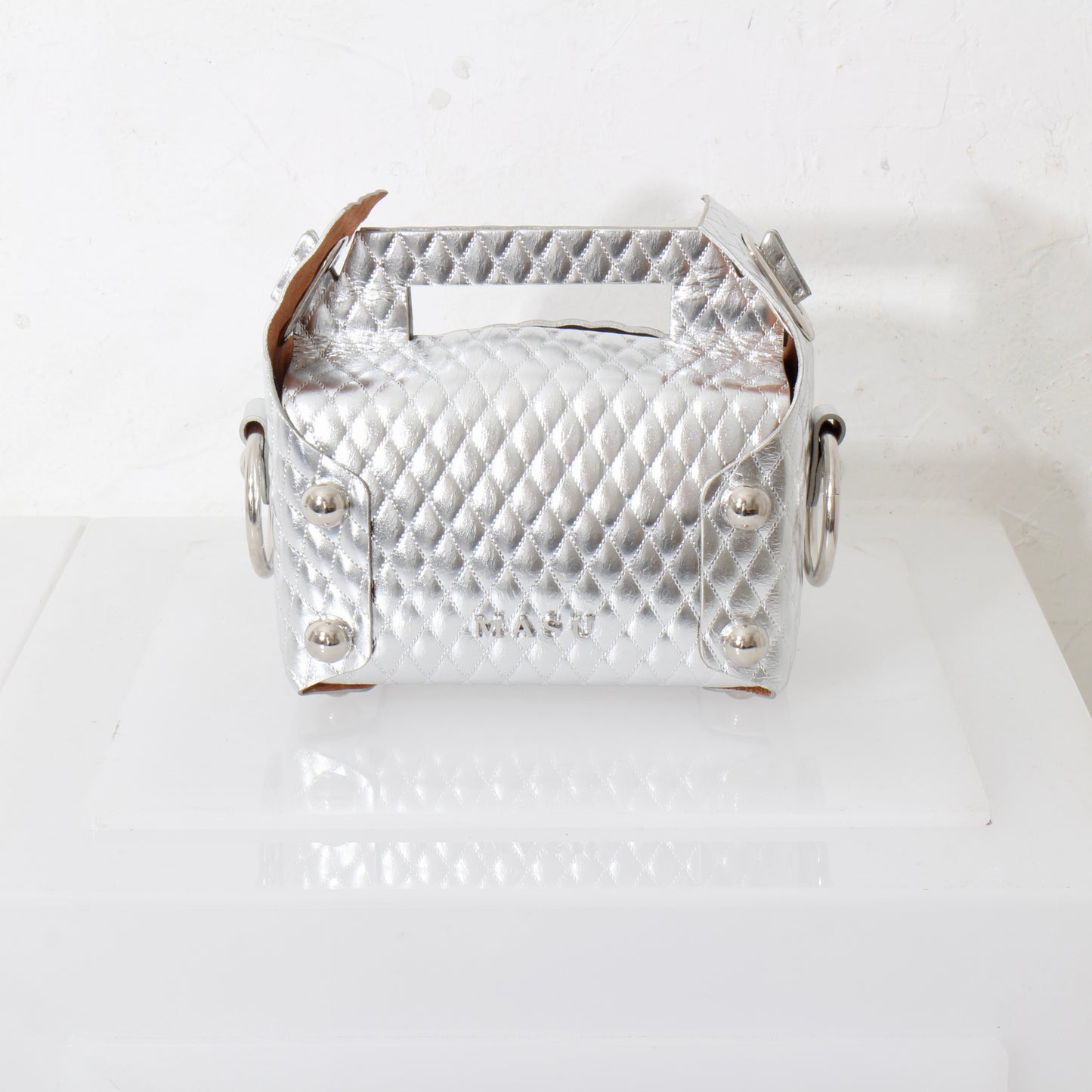 LEATHER CAKE BAG / silver