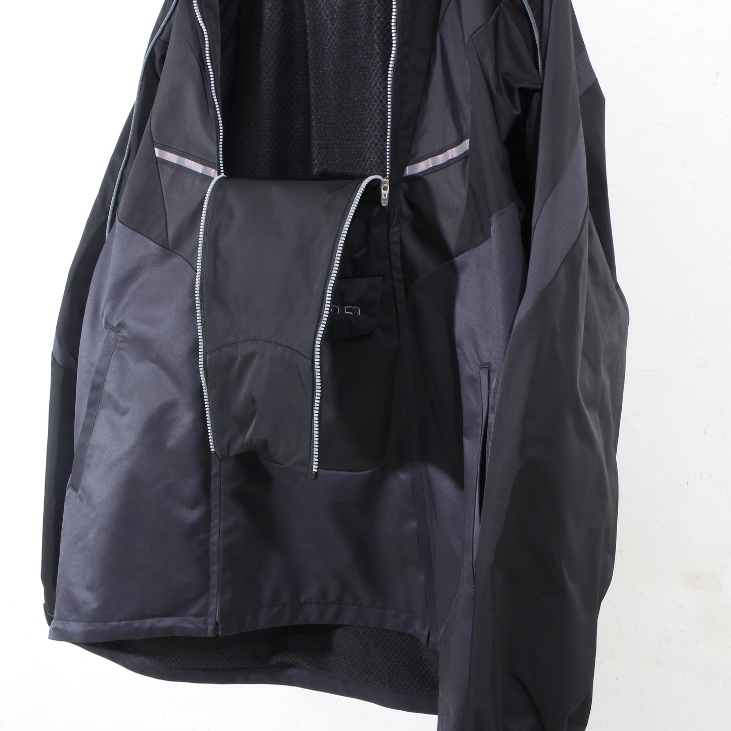 Y2K Anorak : division / cosmic black
