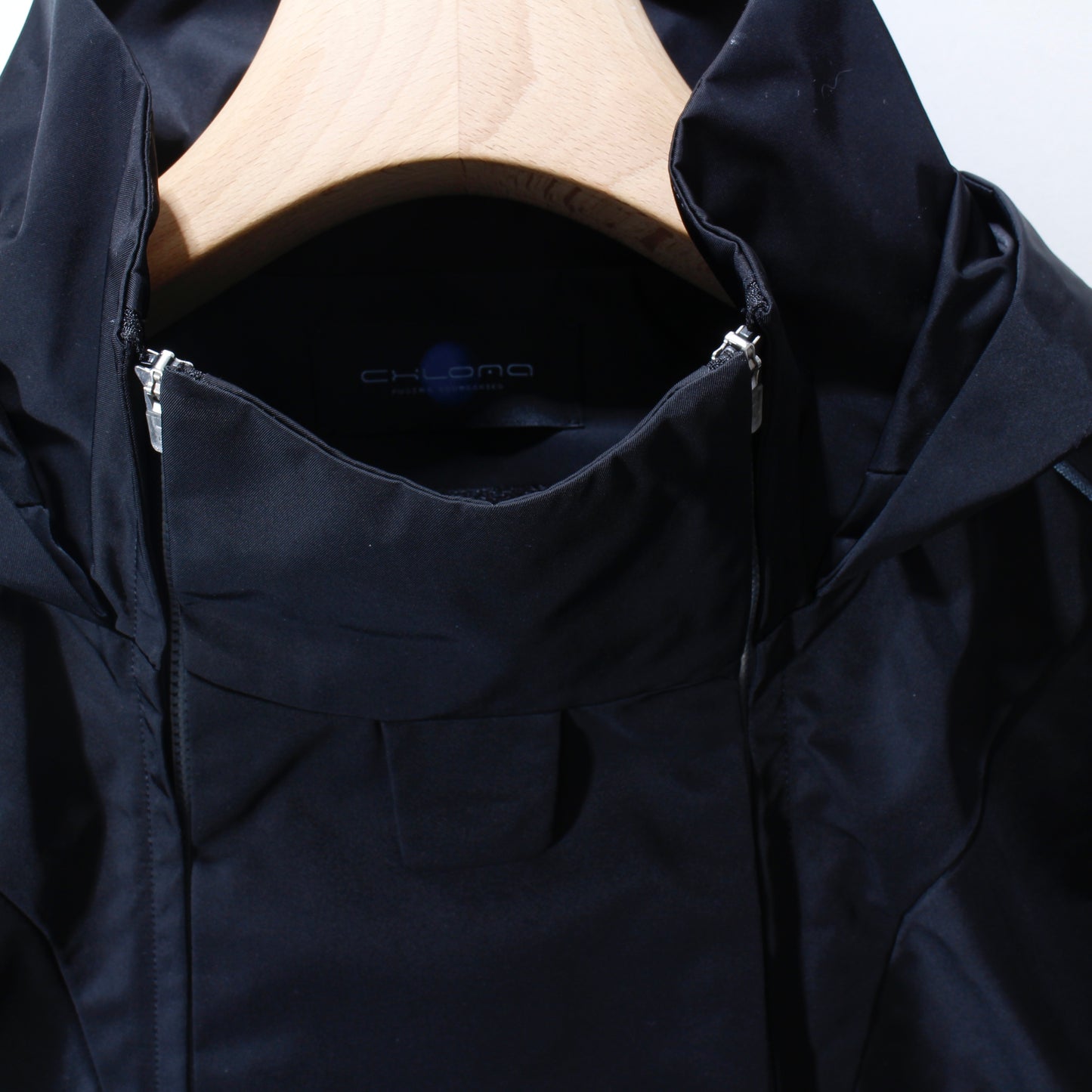 Y2K Anorak : division / cosmic black
