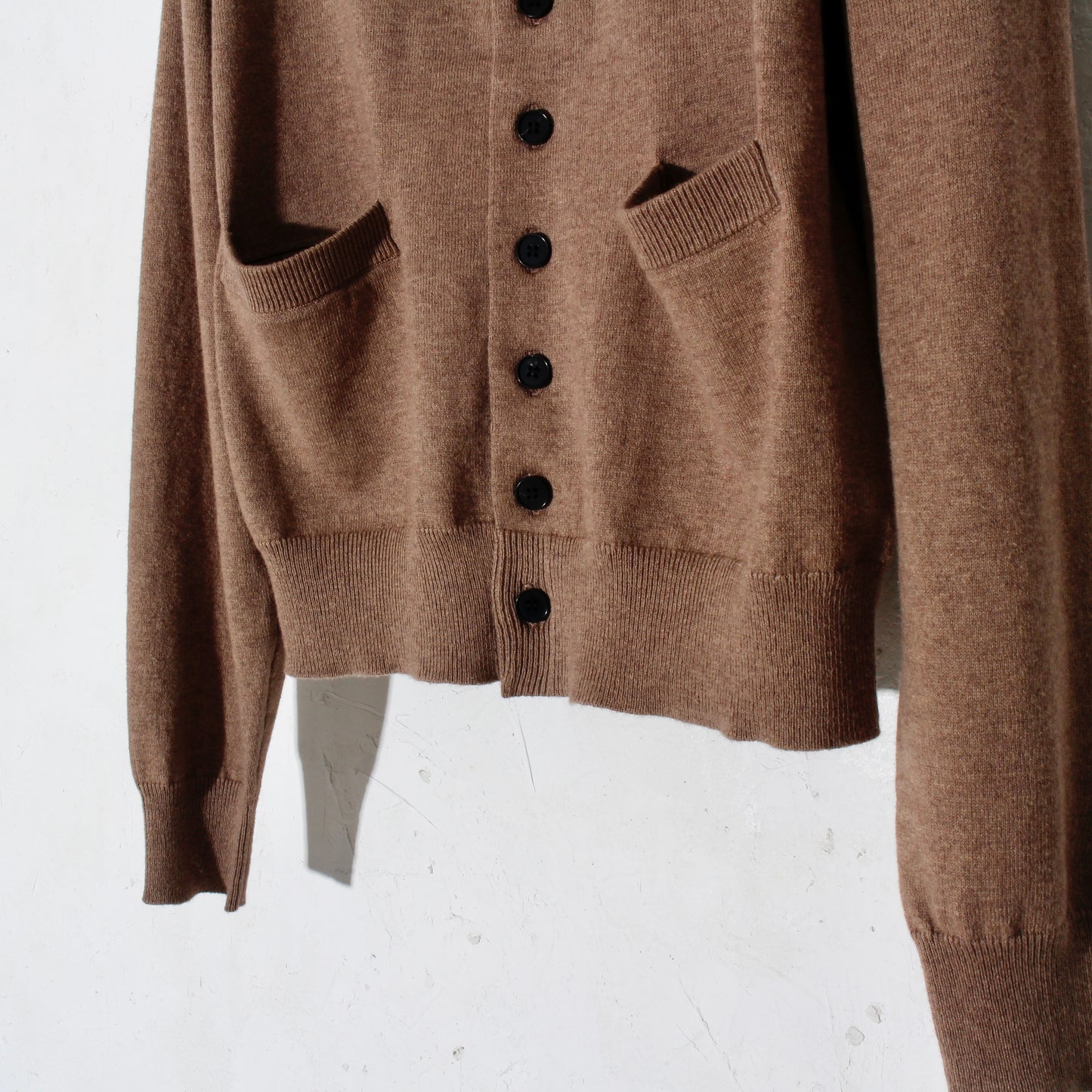 10 BUTTONS CARDIGAN / brown