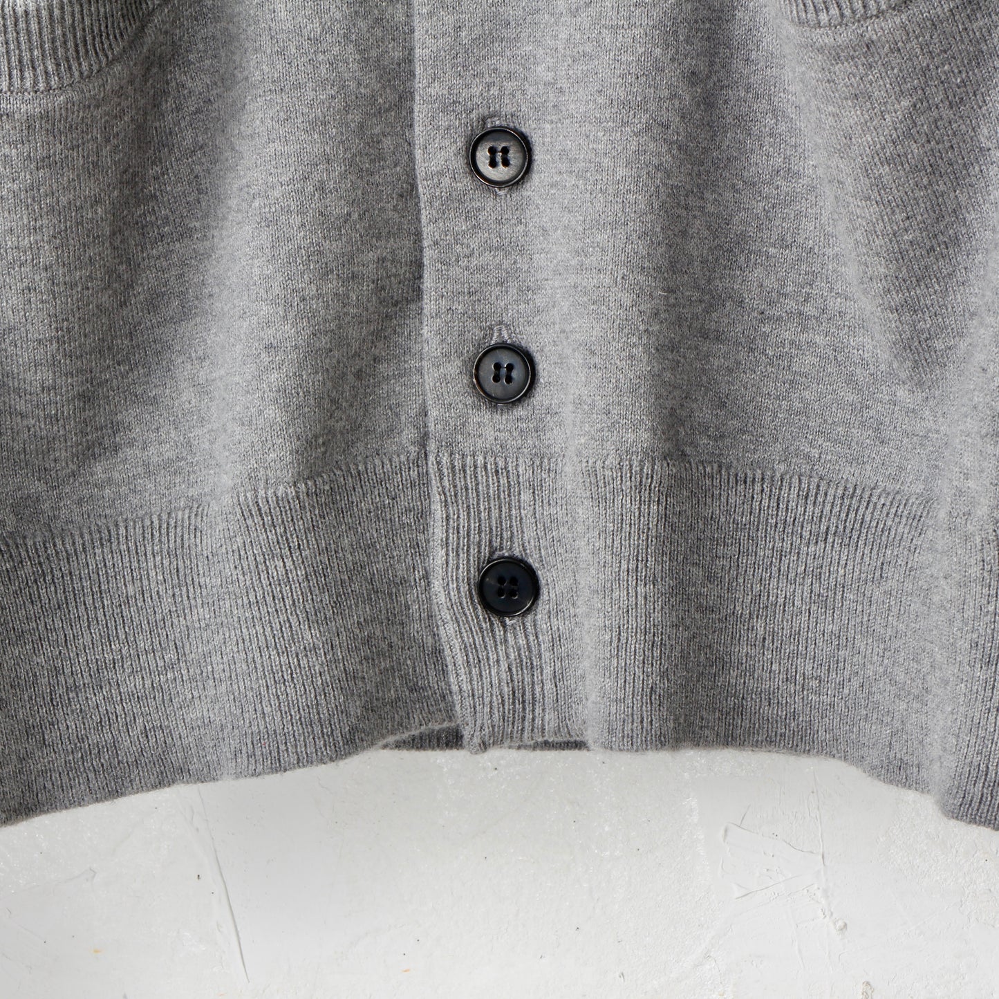10 BUTTONS CARDIGAN /grey
