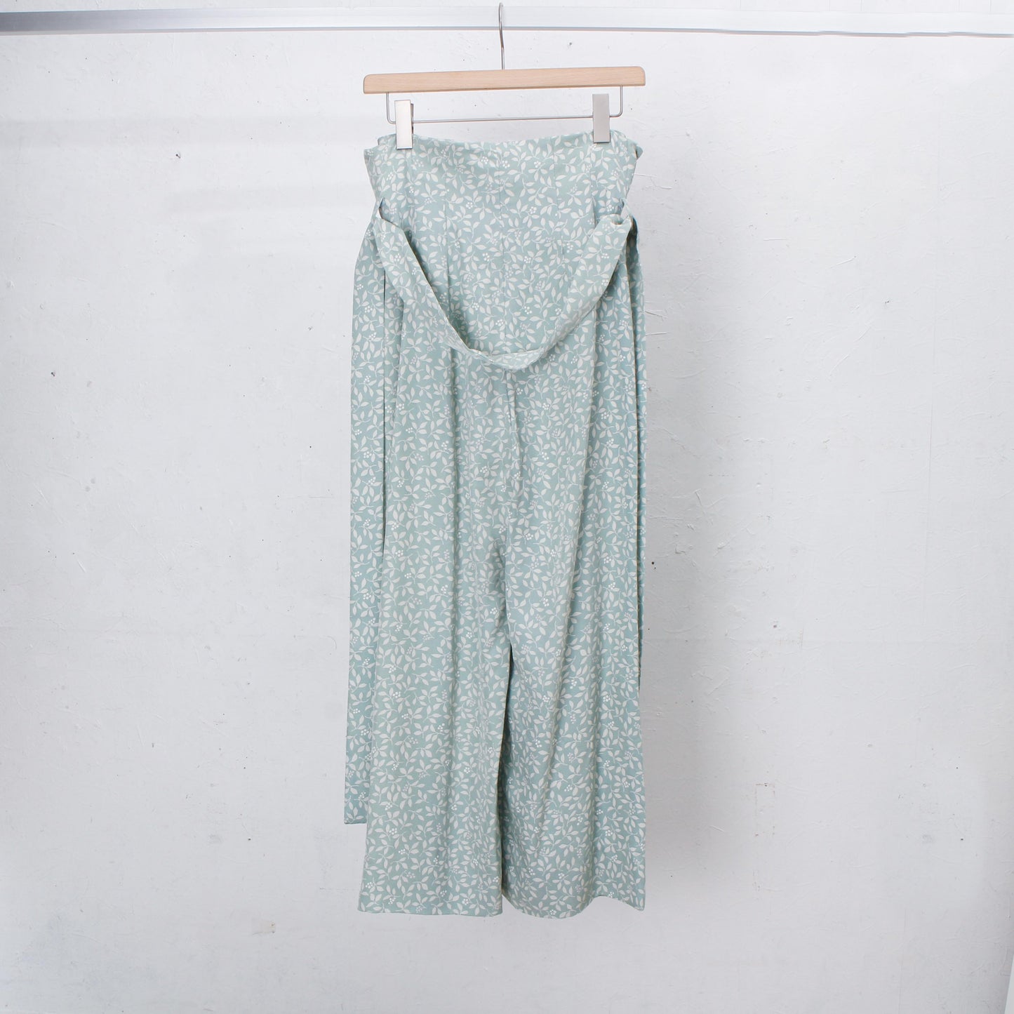 natsumi osawa/high waist tuck pants