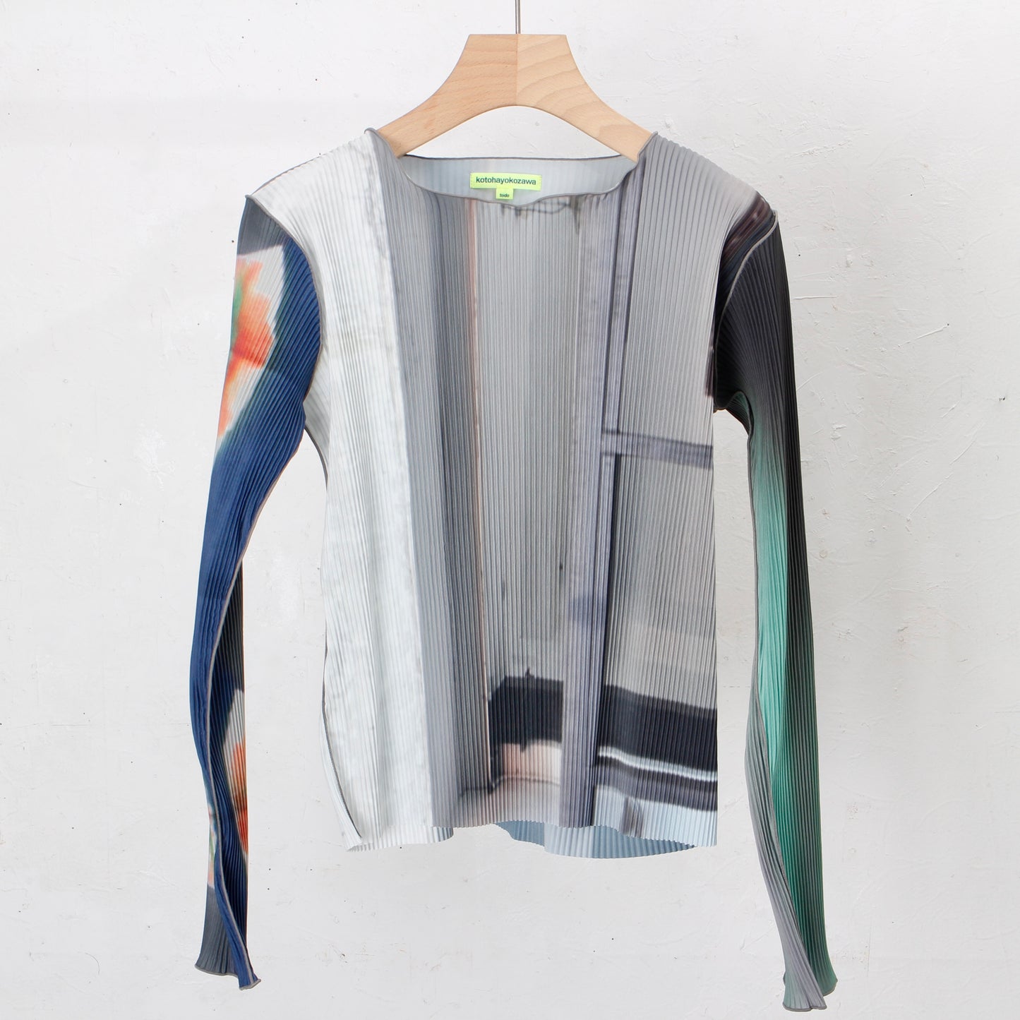 to do kotohayokozawa /Graphic Top /green