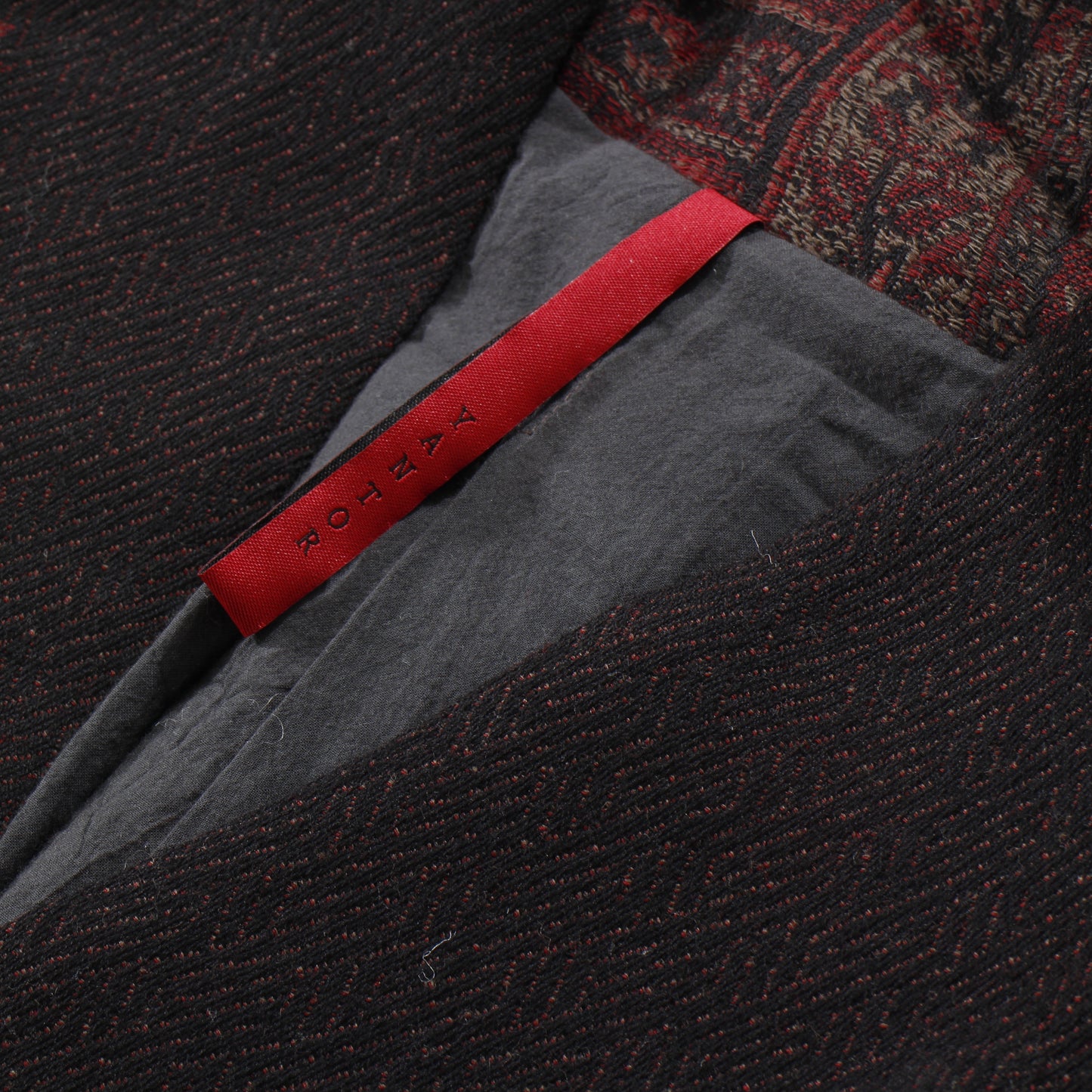 tibetan paisley jacquard gown coat / red