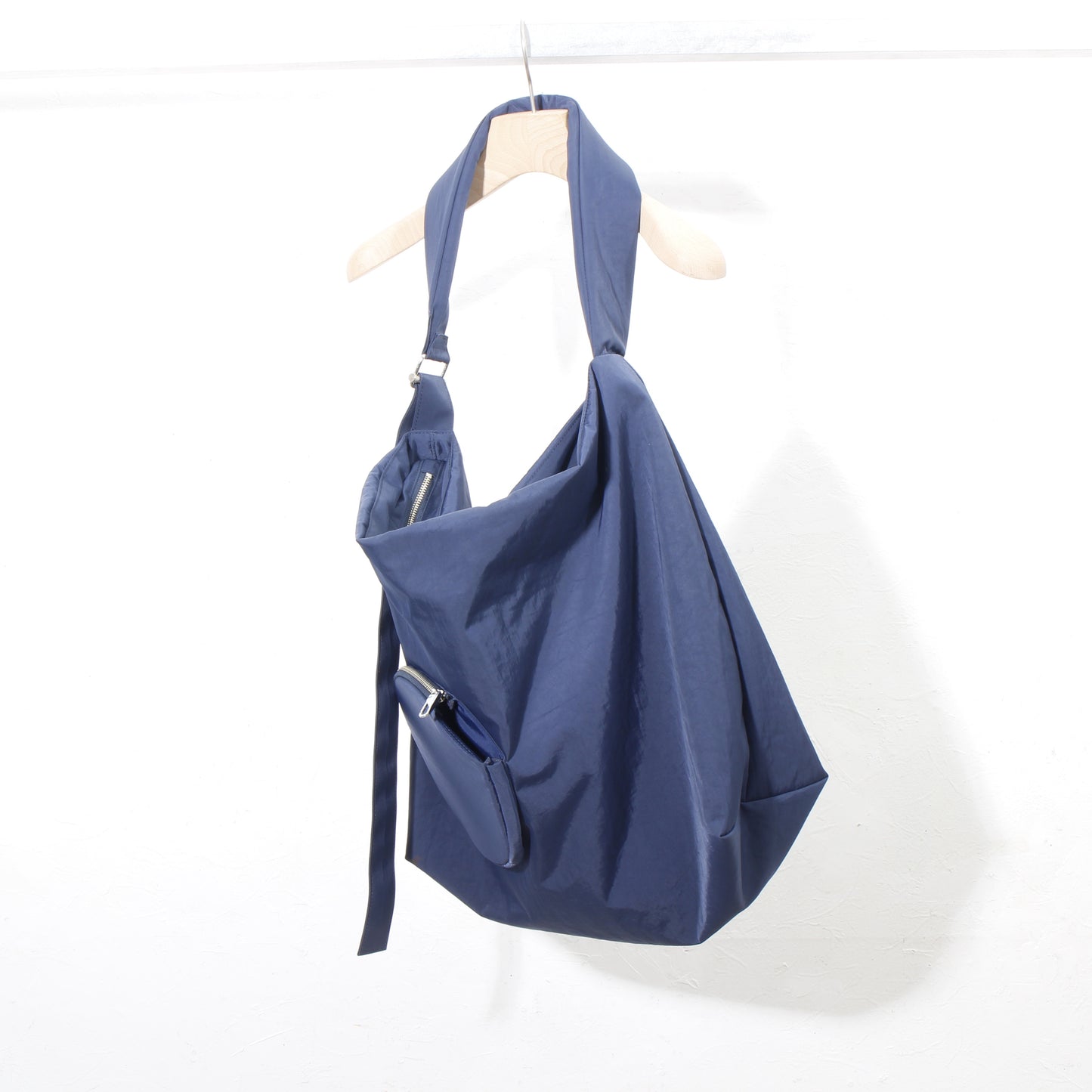 PING-PONG MESSENGER BAG / navy