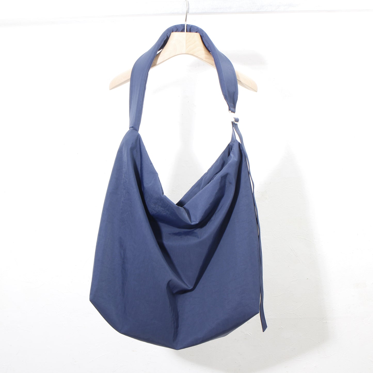 PING-PONG MESSENGER BAG / navy