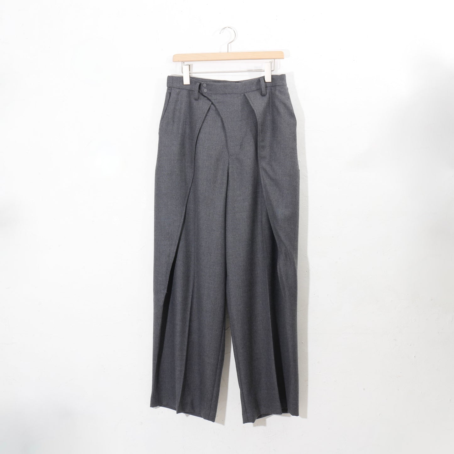 Dub Tailored Trousers / grey
