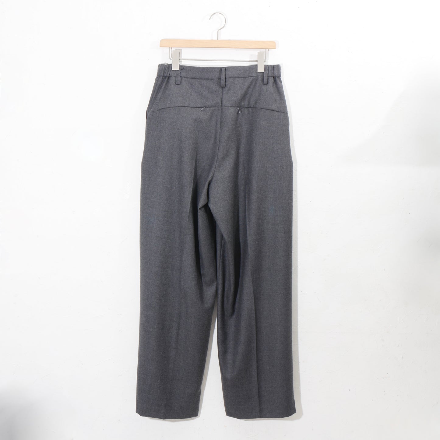 Dub Tailored Trousers / grey