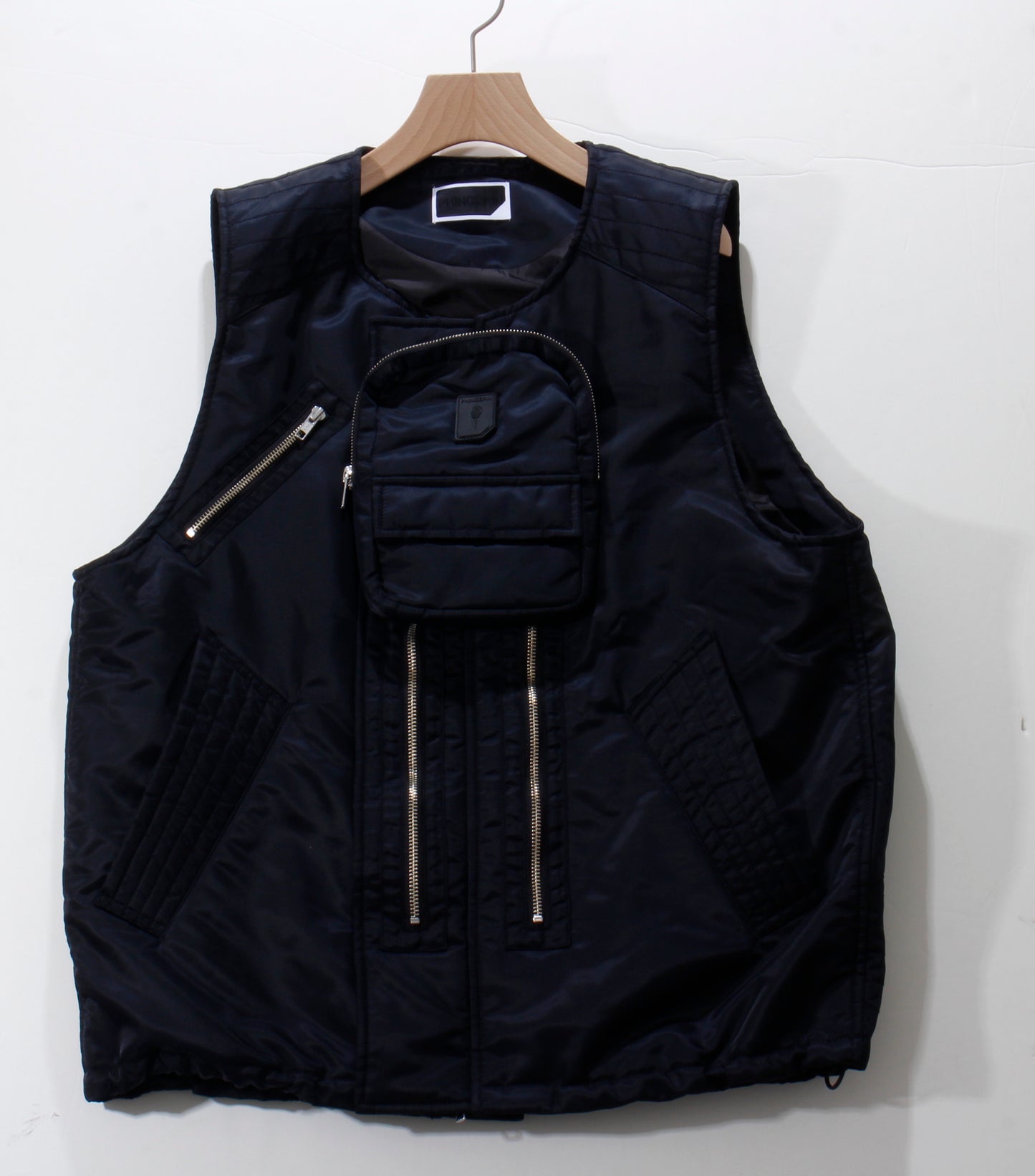 ELEVATION BOMBER VEST / BLACK
