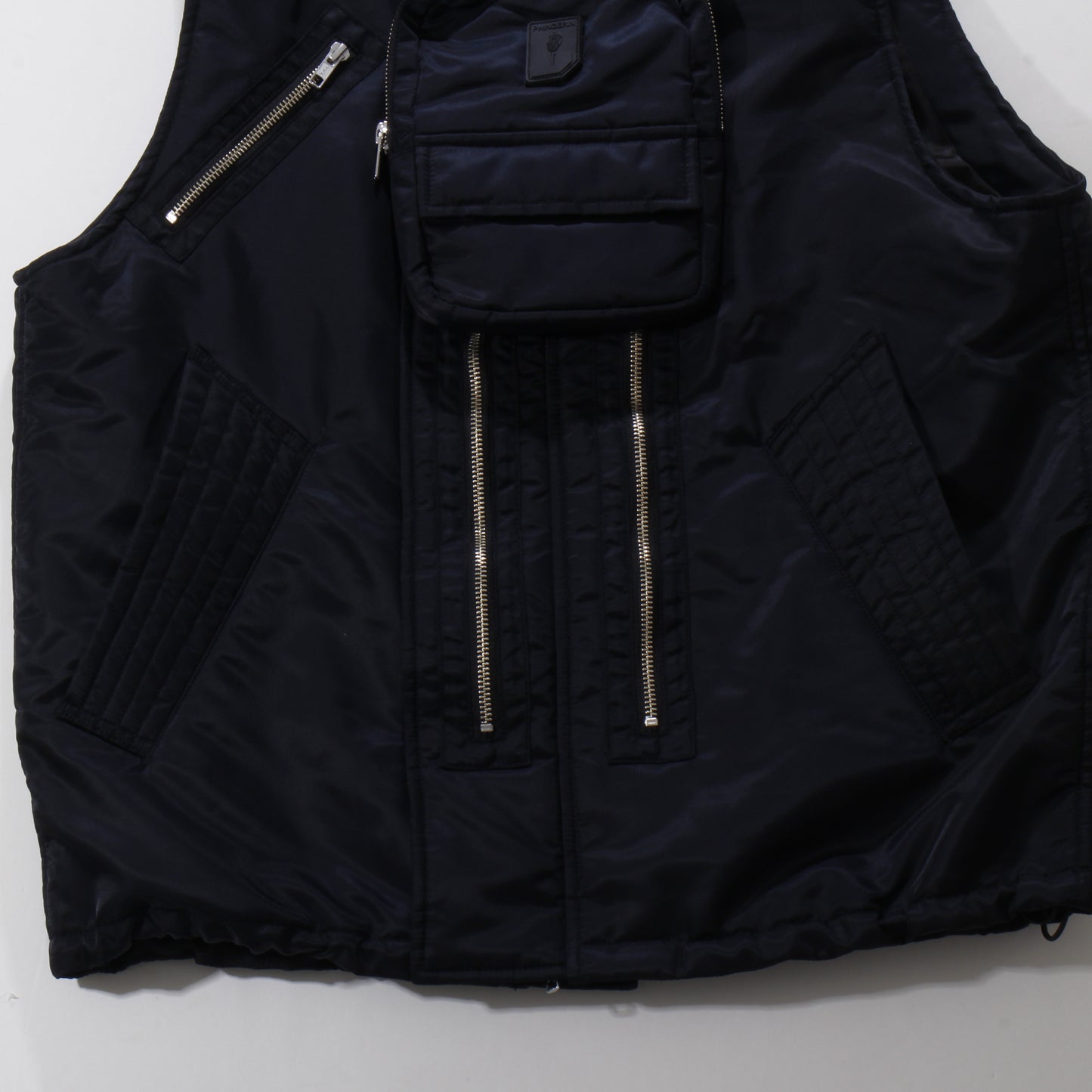ELEVATION BOMBER VEST / BLACK