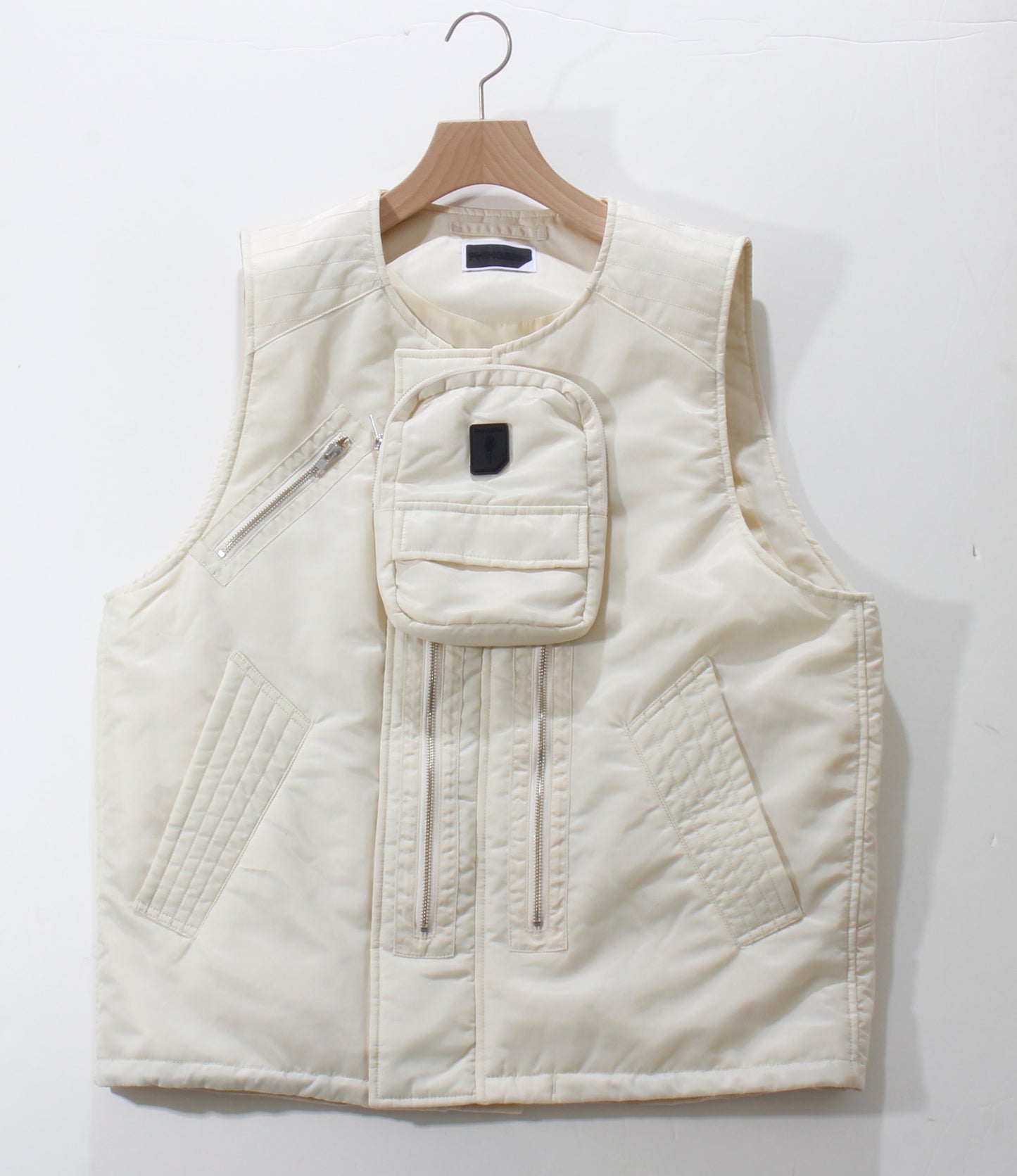 ELEVATION BOMBER VEST / IVORY