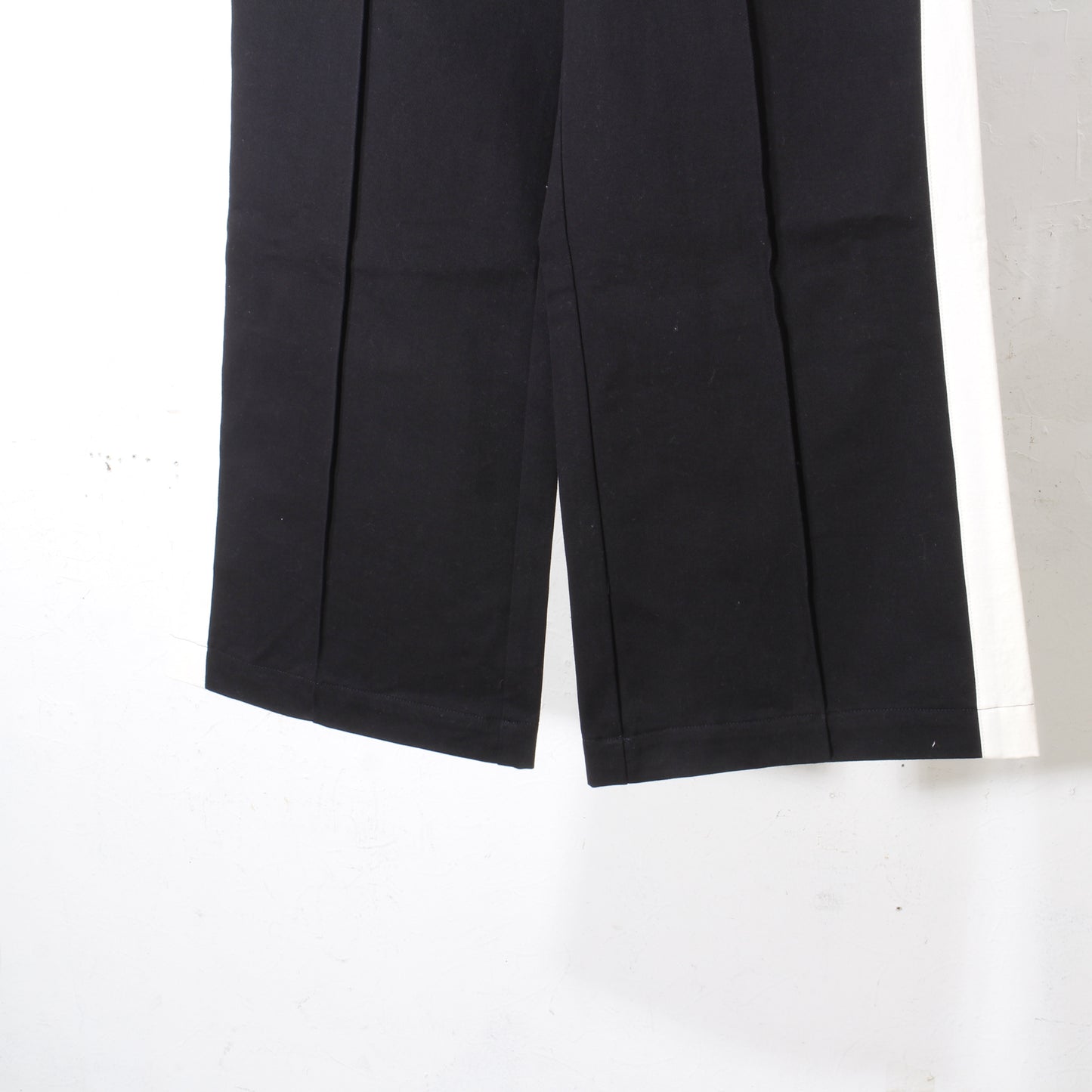暮chic / クロスラインパンツ / new black
