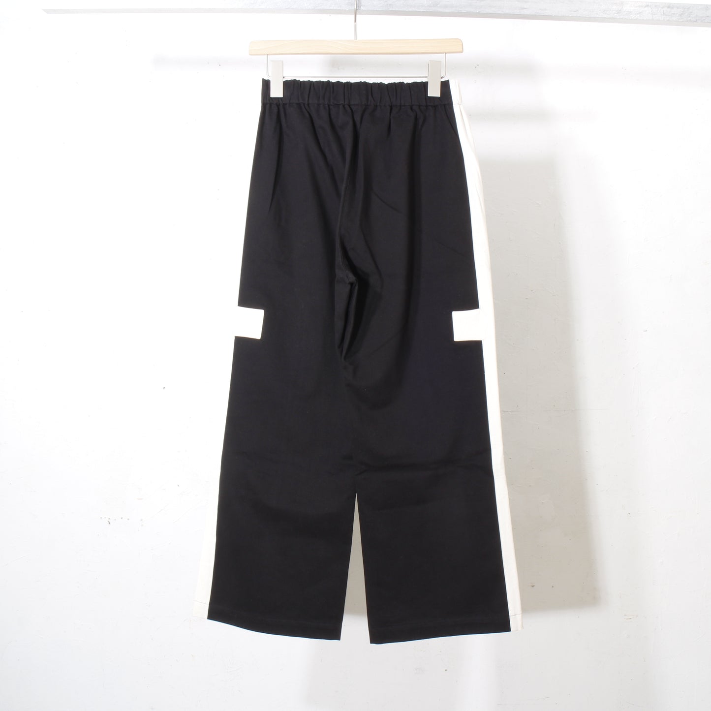 暮chic / クロスラインパンツ / new black