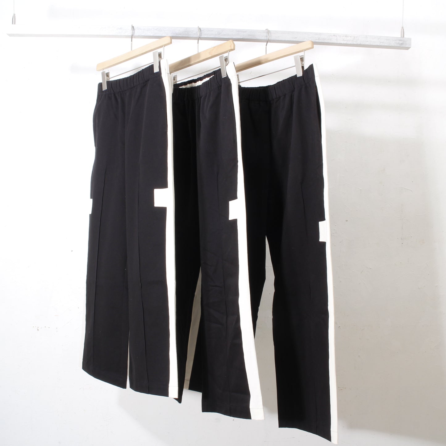 暮chic / クロスラインパンツ / new black