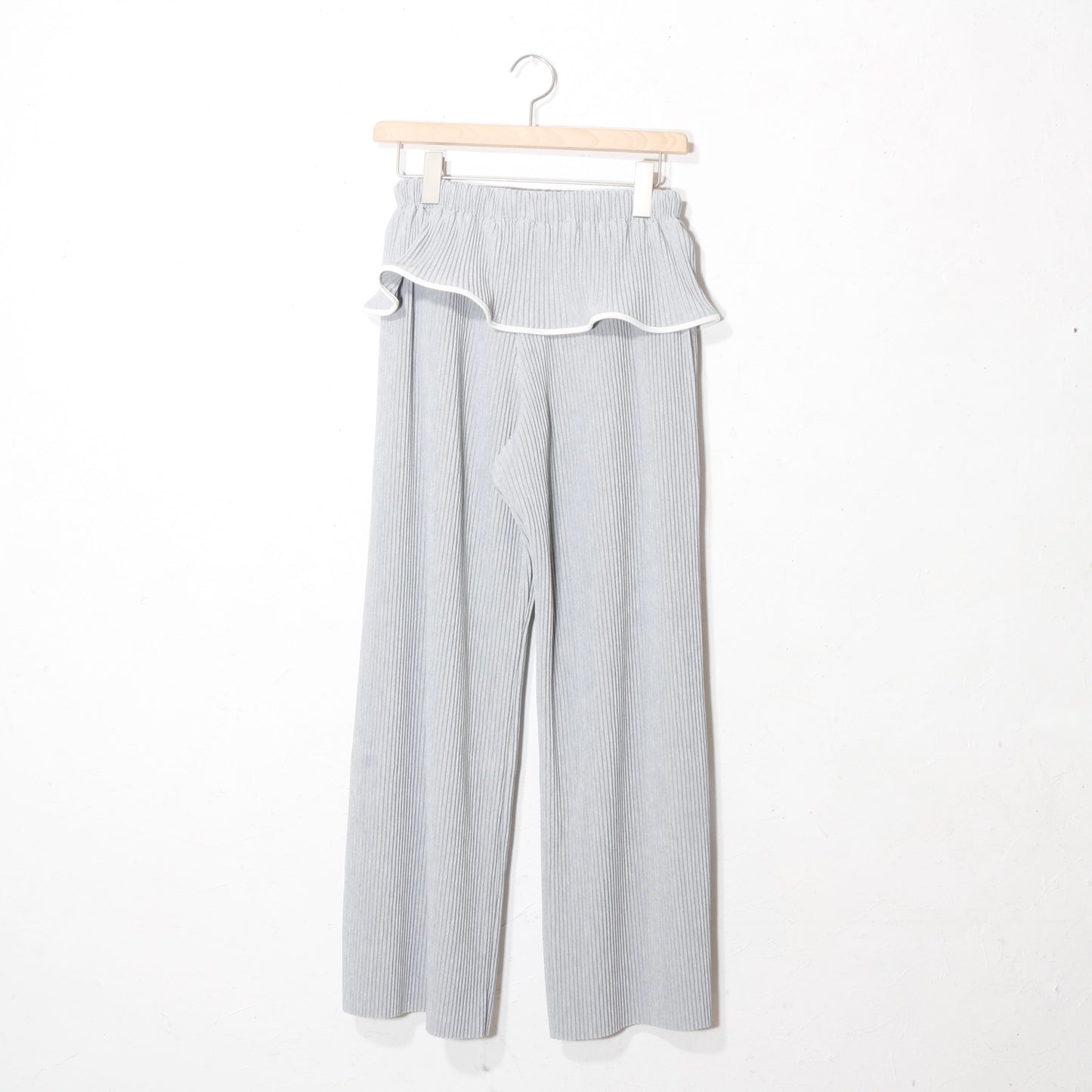 to do kotohayokozawa / crisp piping pants /gray