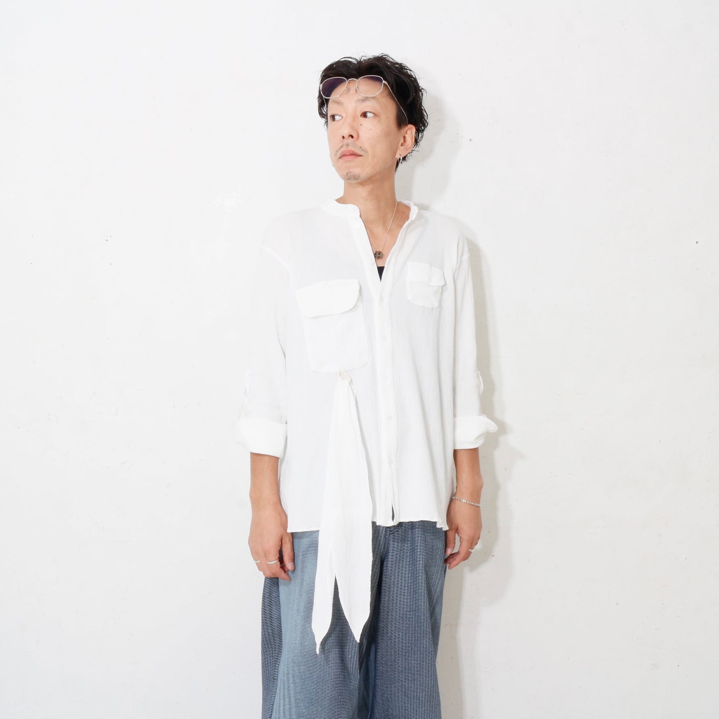 "eatable of many orders" / Celebration Scarf Shirts / off white