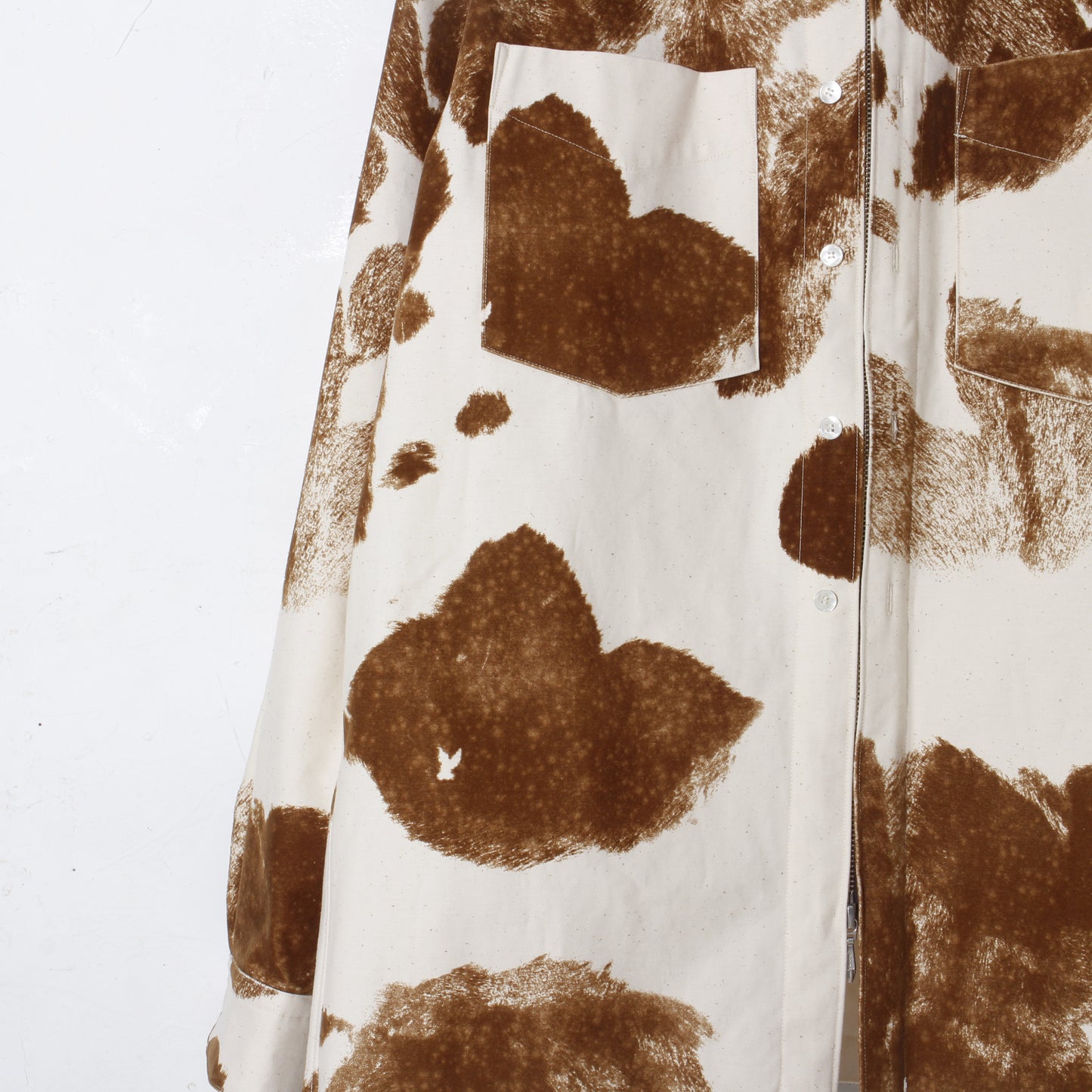 FLOCKY COW ZIP-UP SHIRT / brown