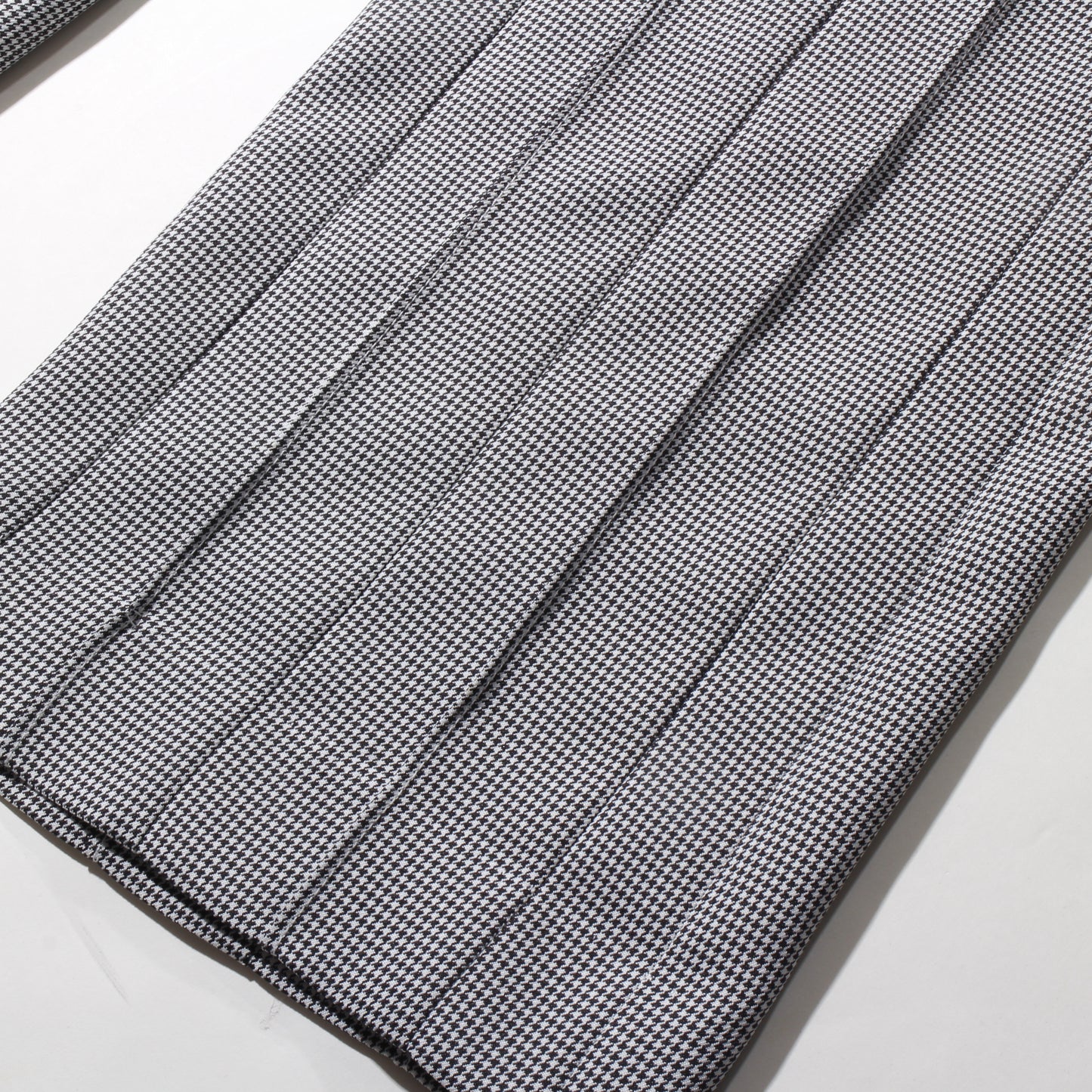 PLEATED PANTS / gray
