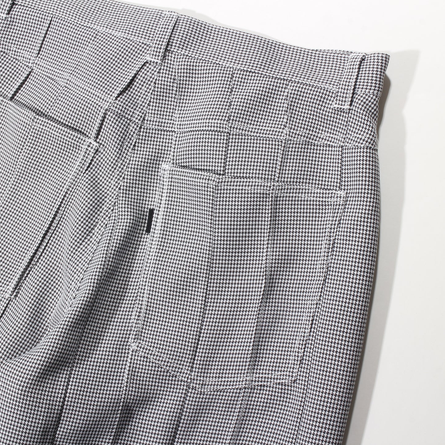PLEATED PANTS / gray