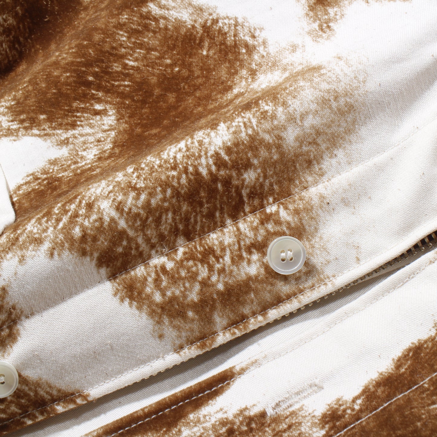 FLOCKY COW ZIP-UP SHIRT / brown