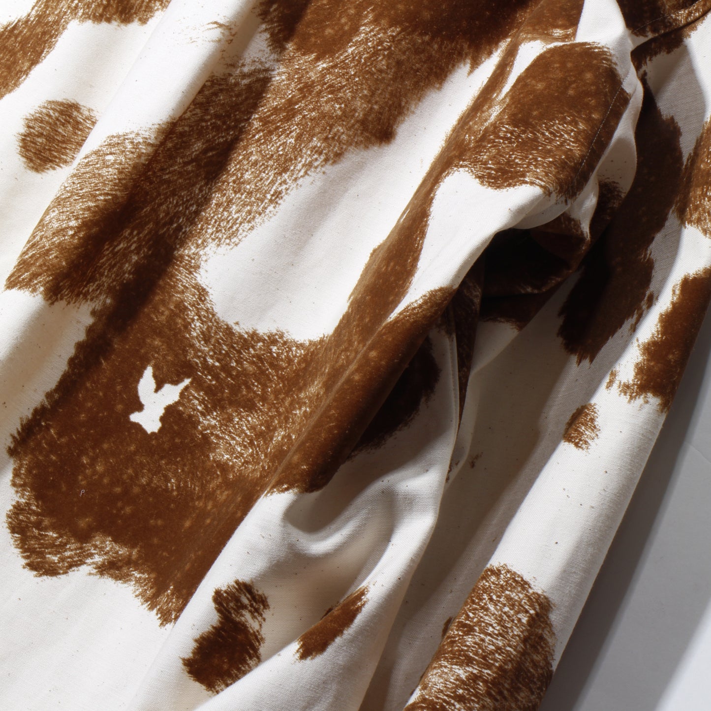 FLOCKY COW ZIP-UP SHIRT / brown