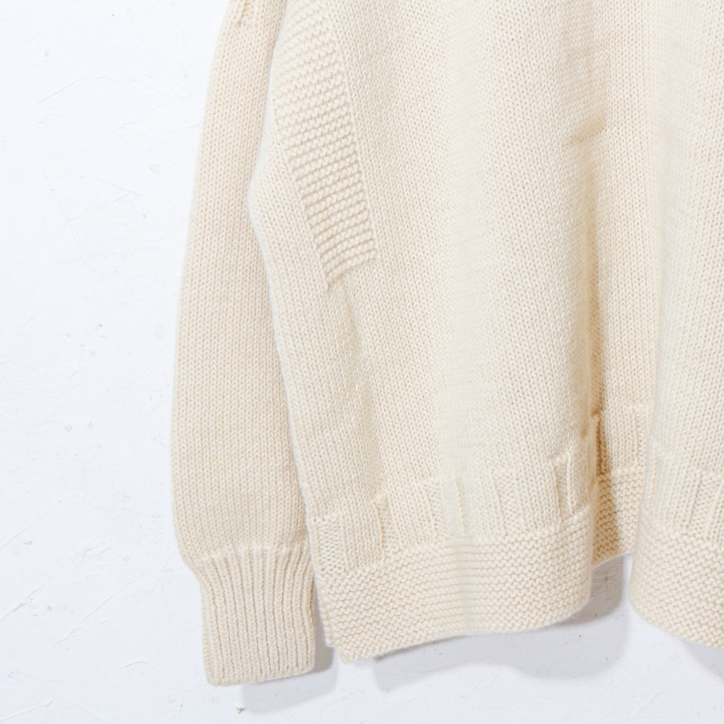 written by / hand stitch guernsey cardigan / natural